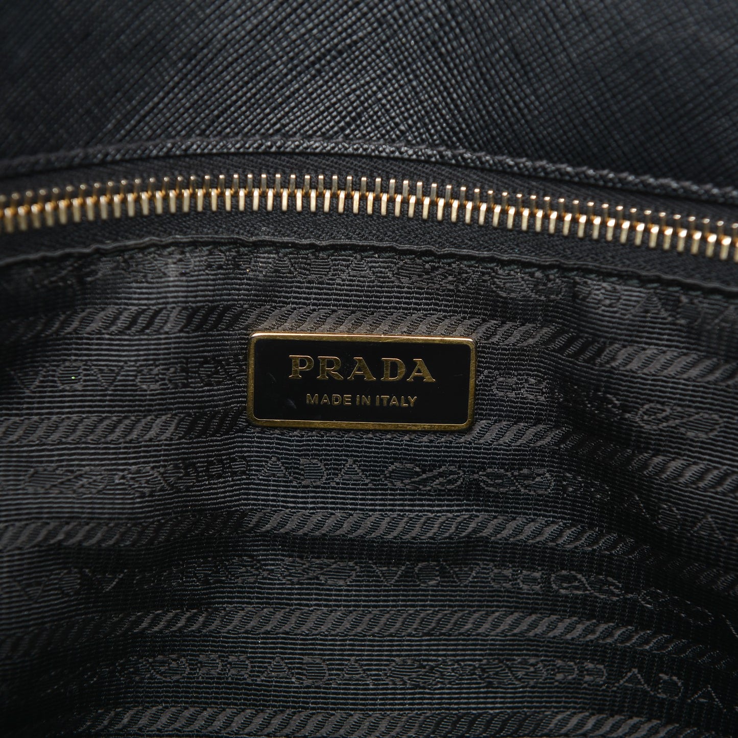 Saffiano Lux Extra Large Galleria Double Zip Tote Black
