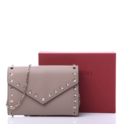 Valentino Garavani Pebbled Calfskin Rockstud Envelope Wallet on Chain Poudre 10 of 10
