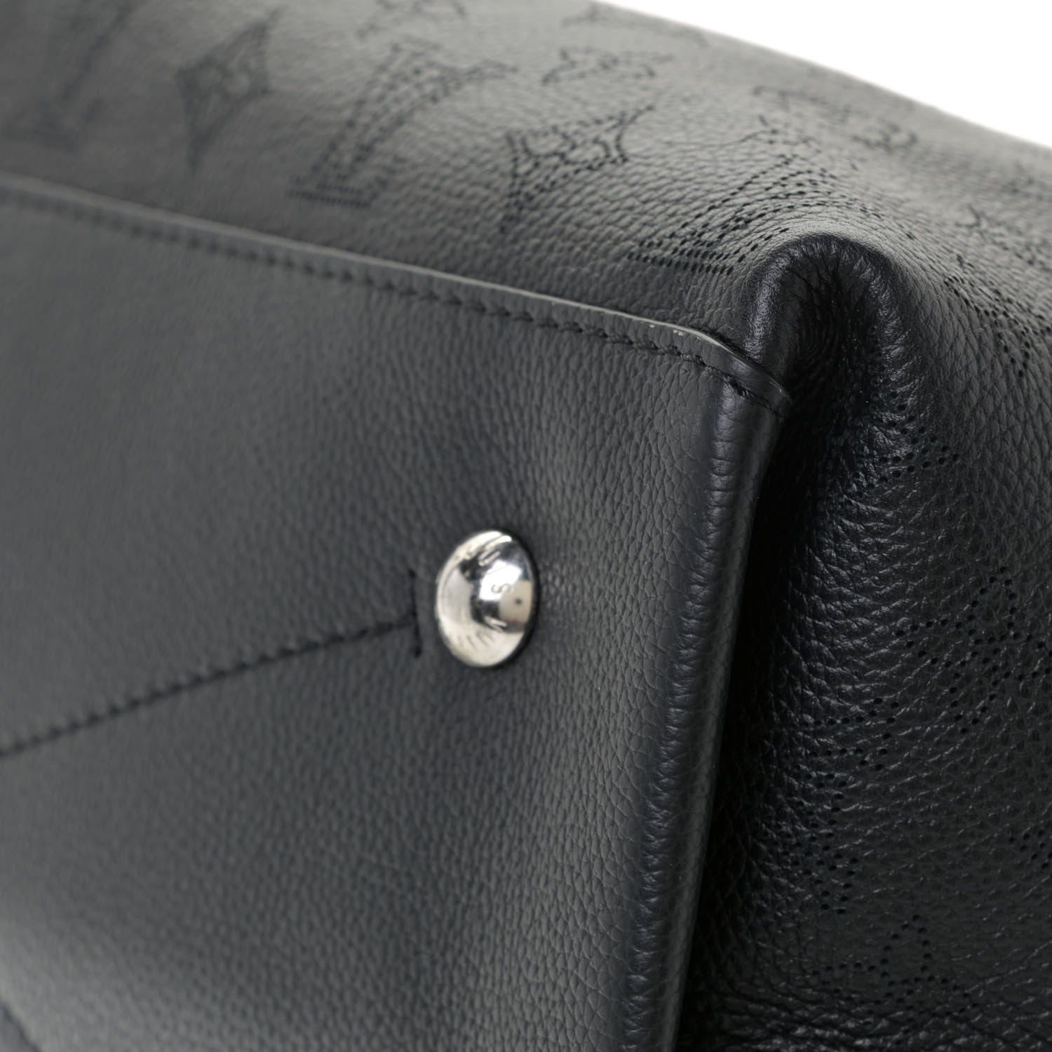 Louis Vuitton Mahina Carmel Hobo Black 7 of 9