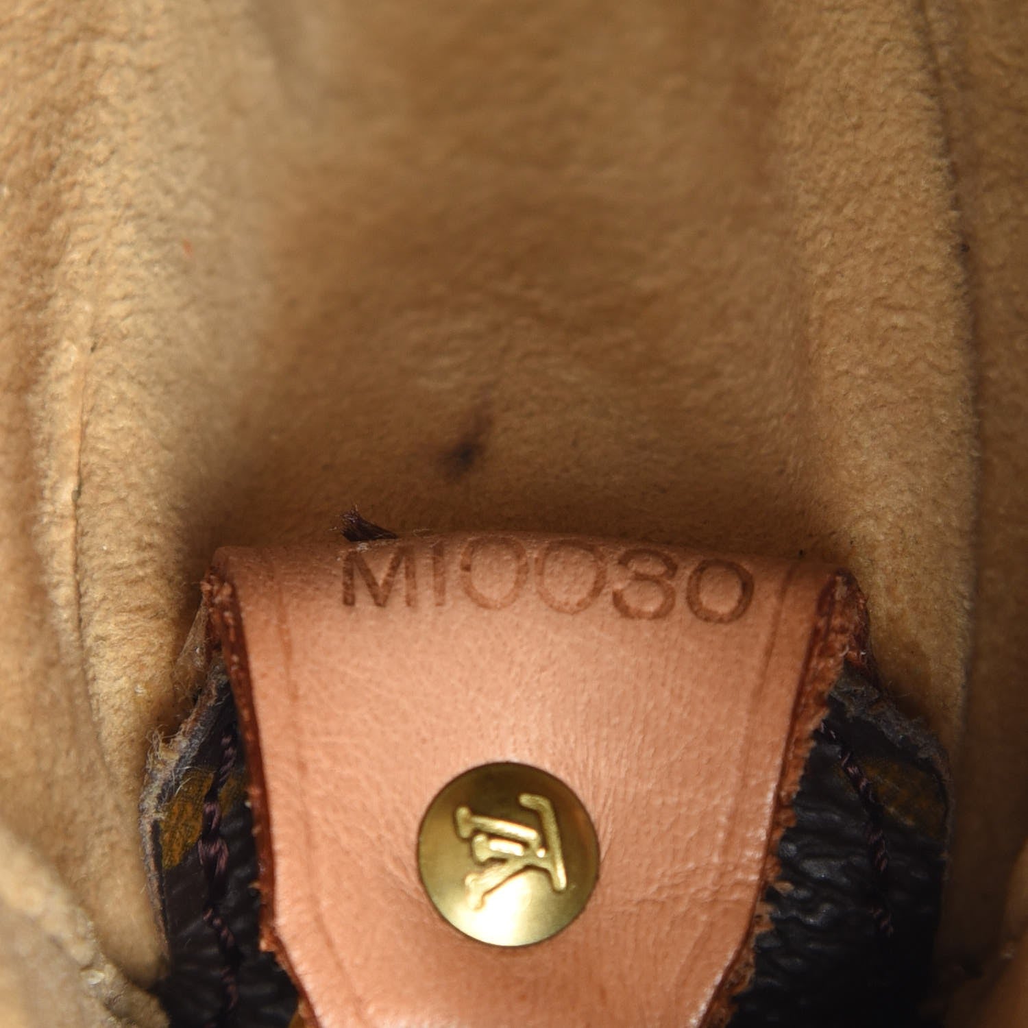 Louis Vuitton Monogram Looping GM 7 of 11