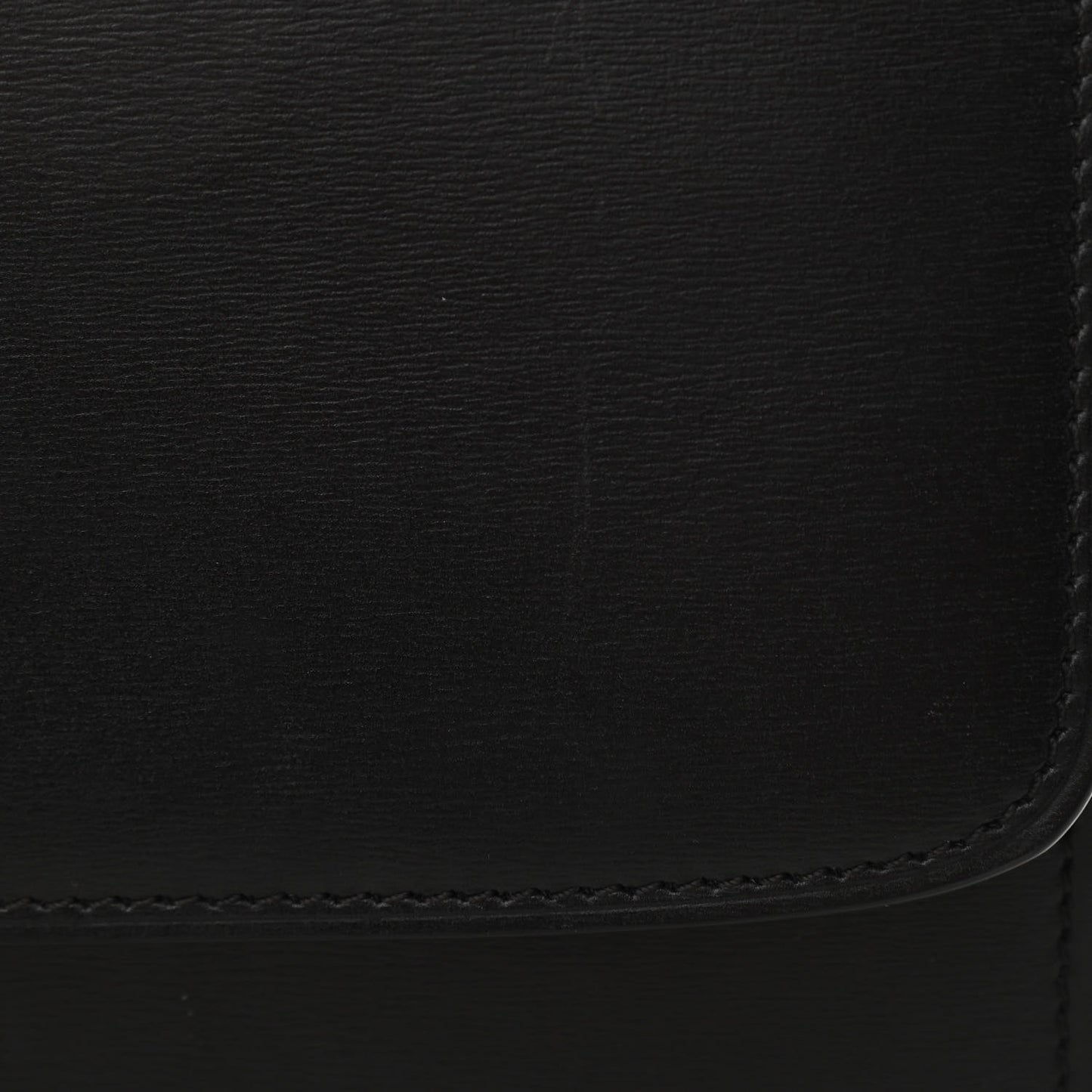 Box Calfskin Medium Classic Box Flap Bag Black