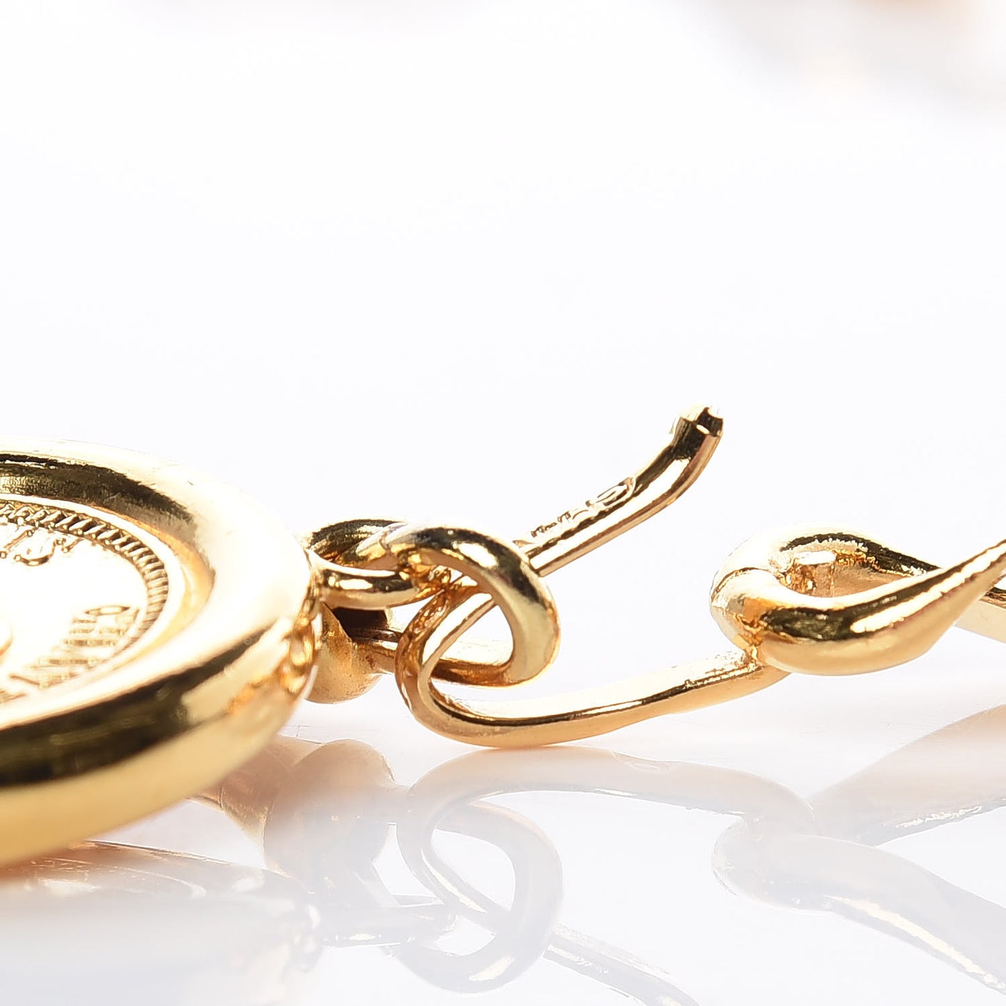 Chain CC Medallion Belt Gold