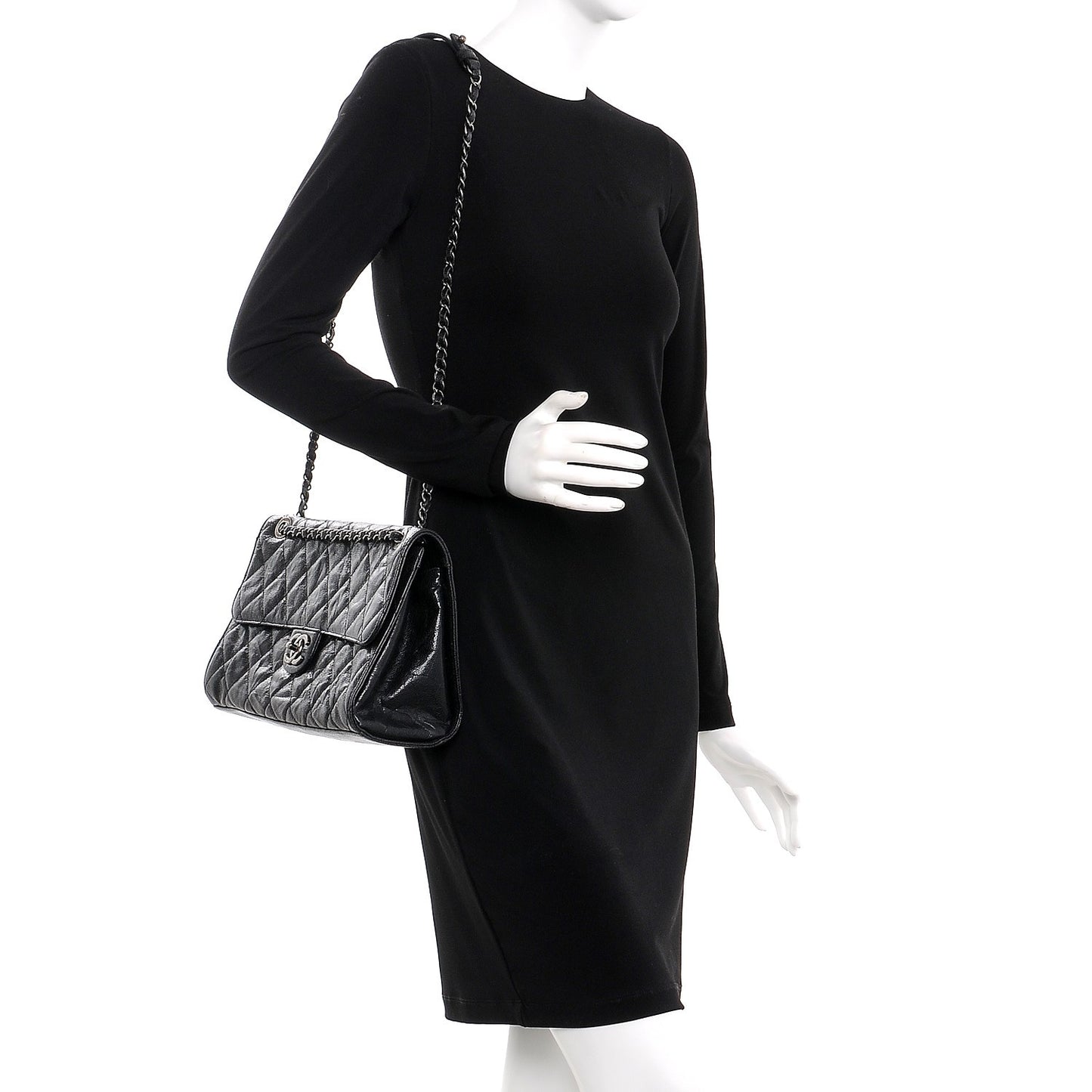 Crumpled Grained Calfskin Jumbo CC Crave Flap Black