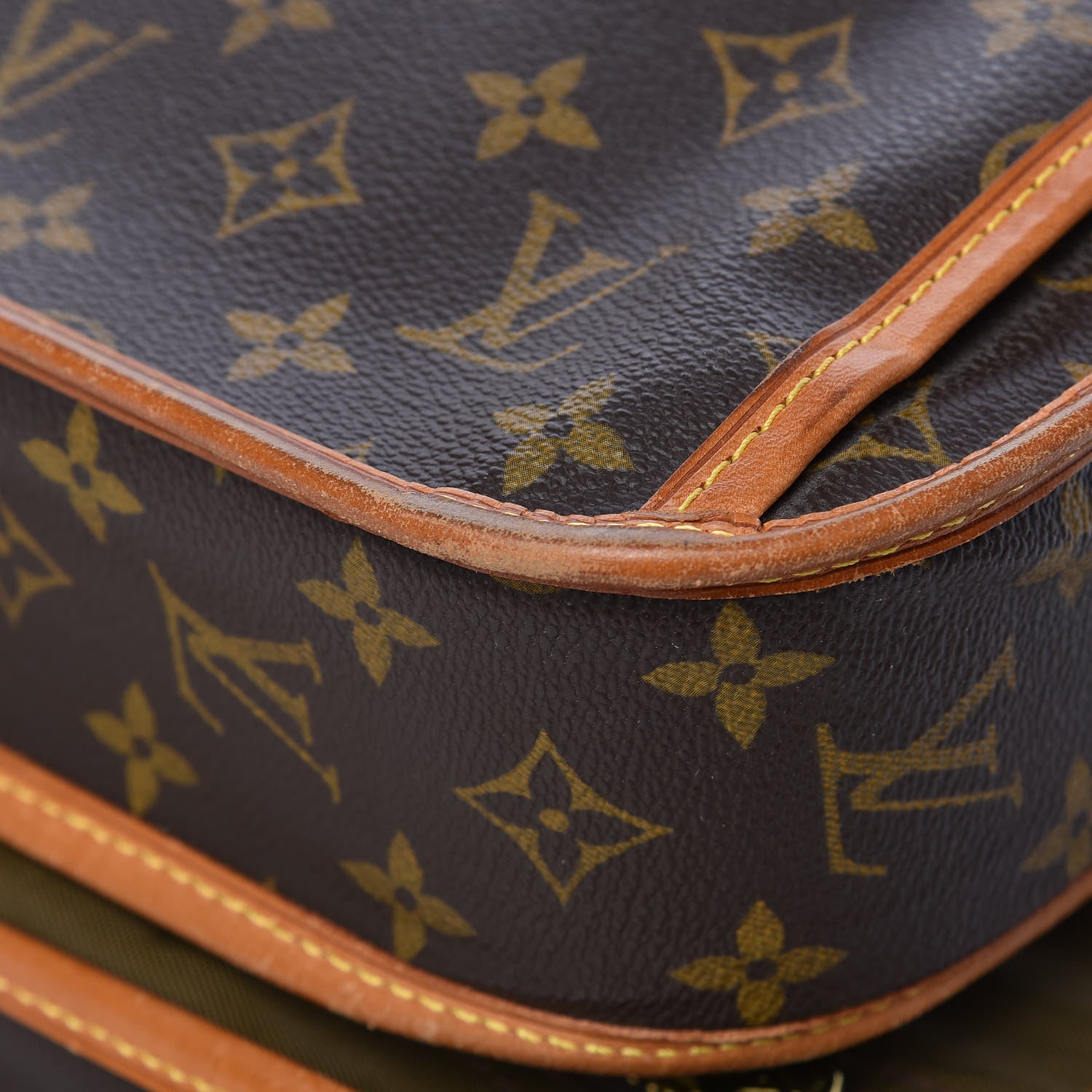 Louis Vuitton Monogram Garment Bag 4 Hangers 23 of 30