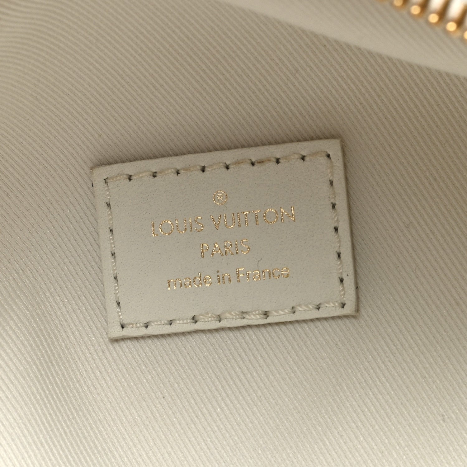 Louis Vuitton Calfskin New Wave Bumbag Snow 6 of 9