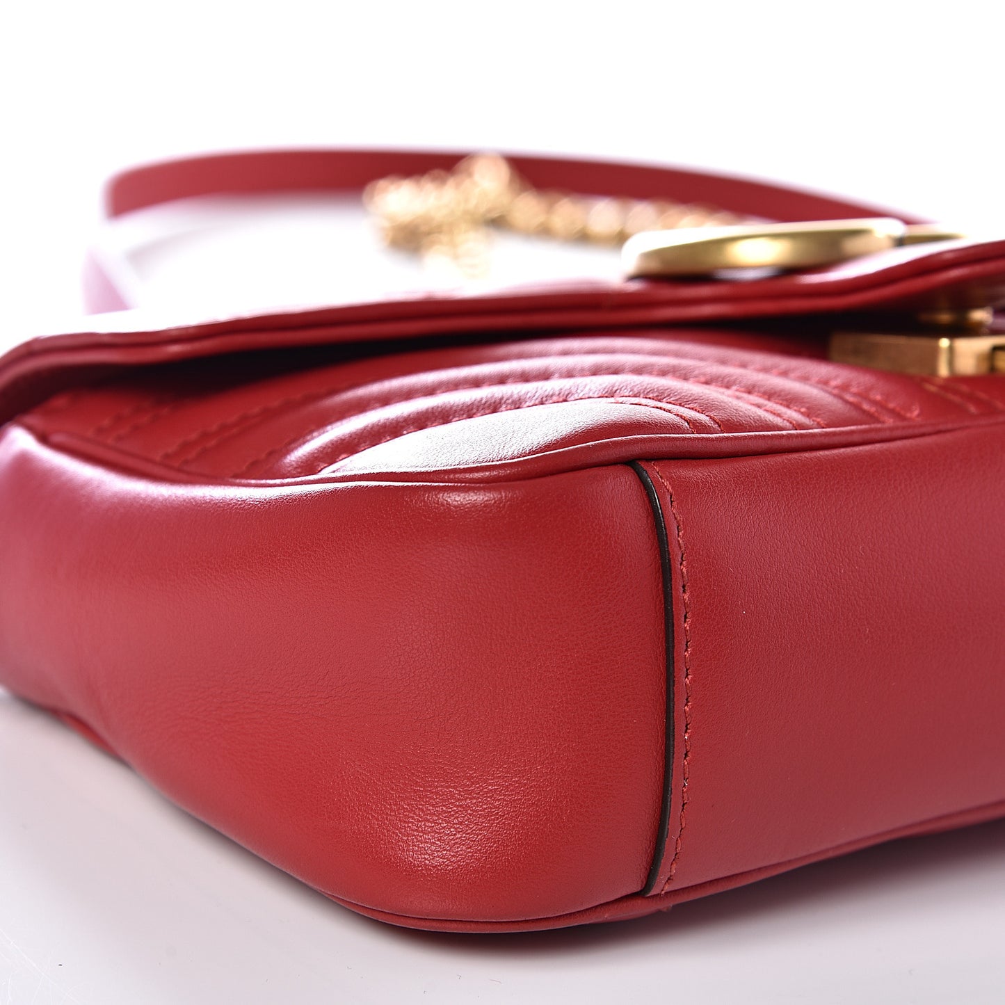 Calfskin Matelasse Mini GG Marmont Shoulder Bag Hibiscus Red