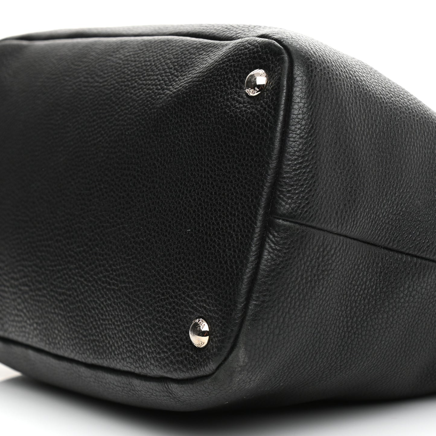 Vitello Daino Hobo Black