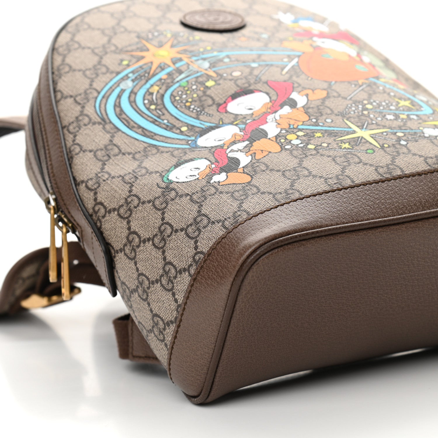 Gucci X DISNEY GG Supreme Monogram Donald Duck Small Interlocking G Dome Backpack Beige Multicolor New Acero 9 of 10