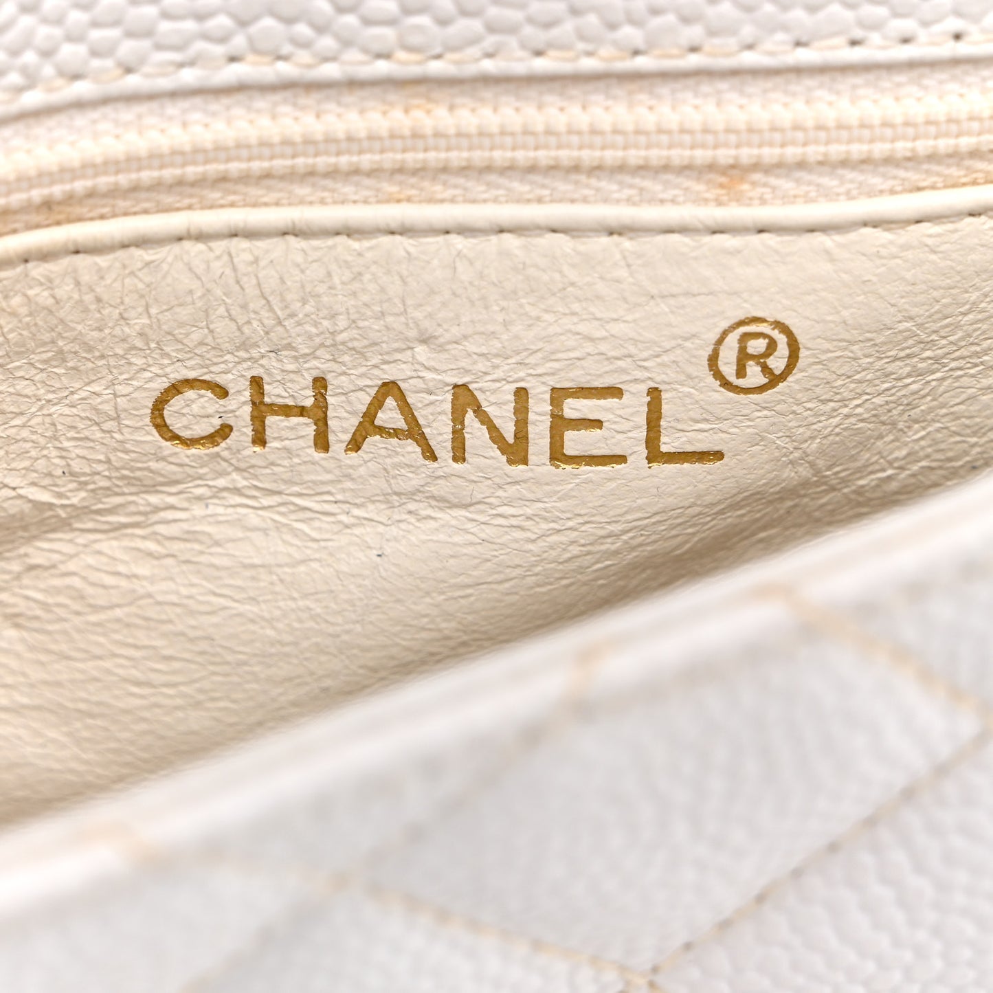 Caviar CC Shoulder Bag White