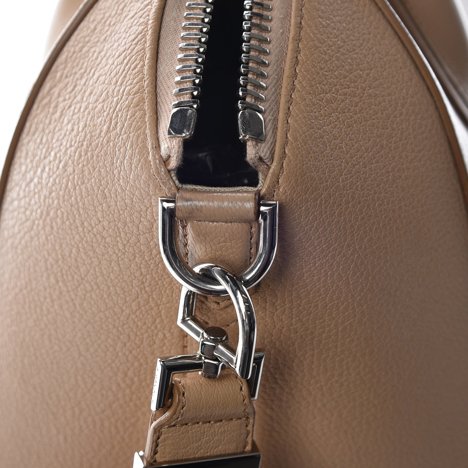 Givenchy Sugar Goatskin Medium Antigona Nude 20 of 21