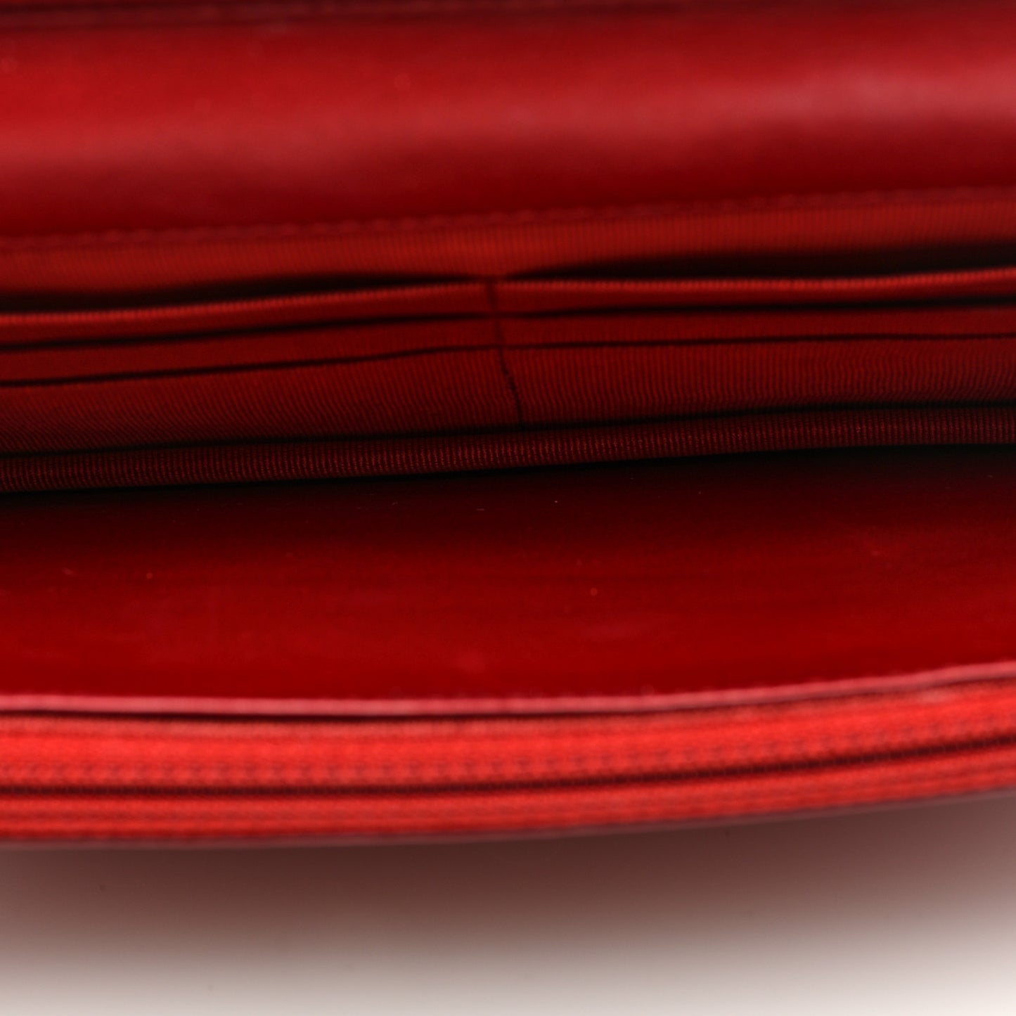 Lambskin Quilted Wallet On Chain WOC Red