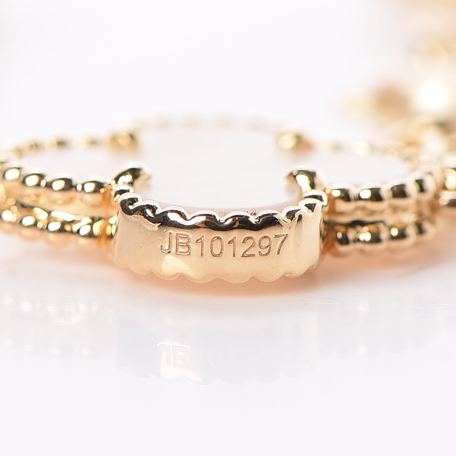 Van Cleef & Arpels 18K Yellow Gold Mother of Pearl 10 Motifs Vintage Alhambra Necklace 5 of 6