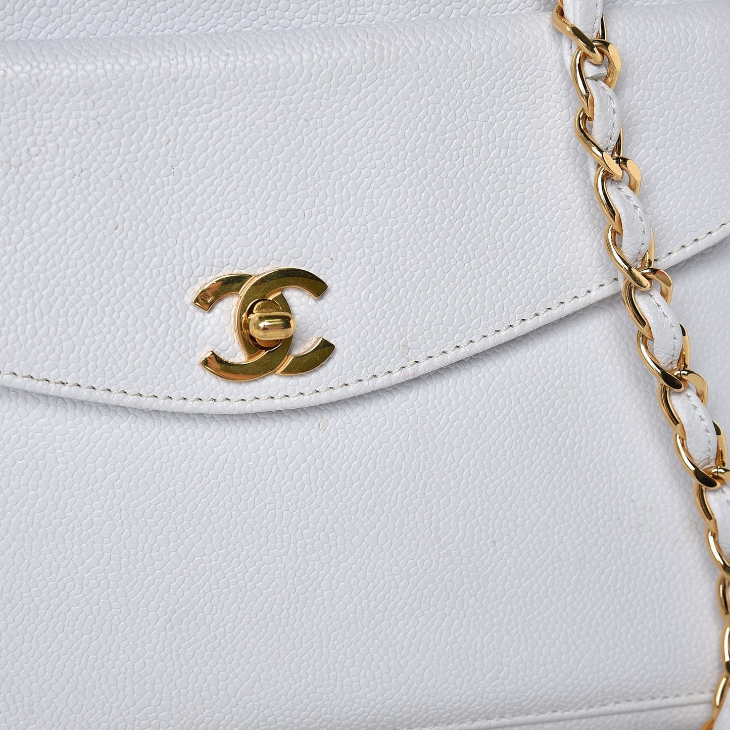 Caviar CC Shoulder Bag White