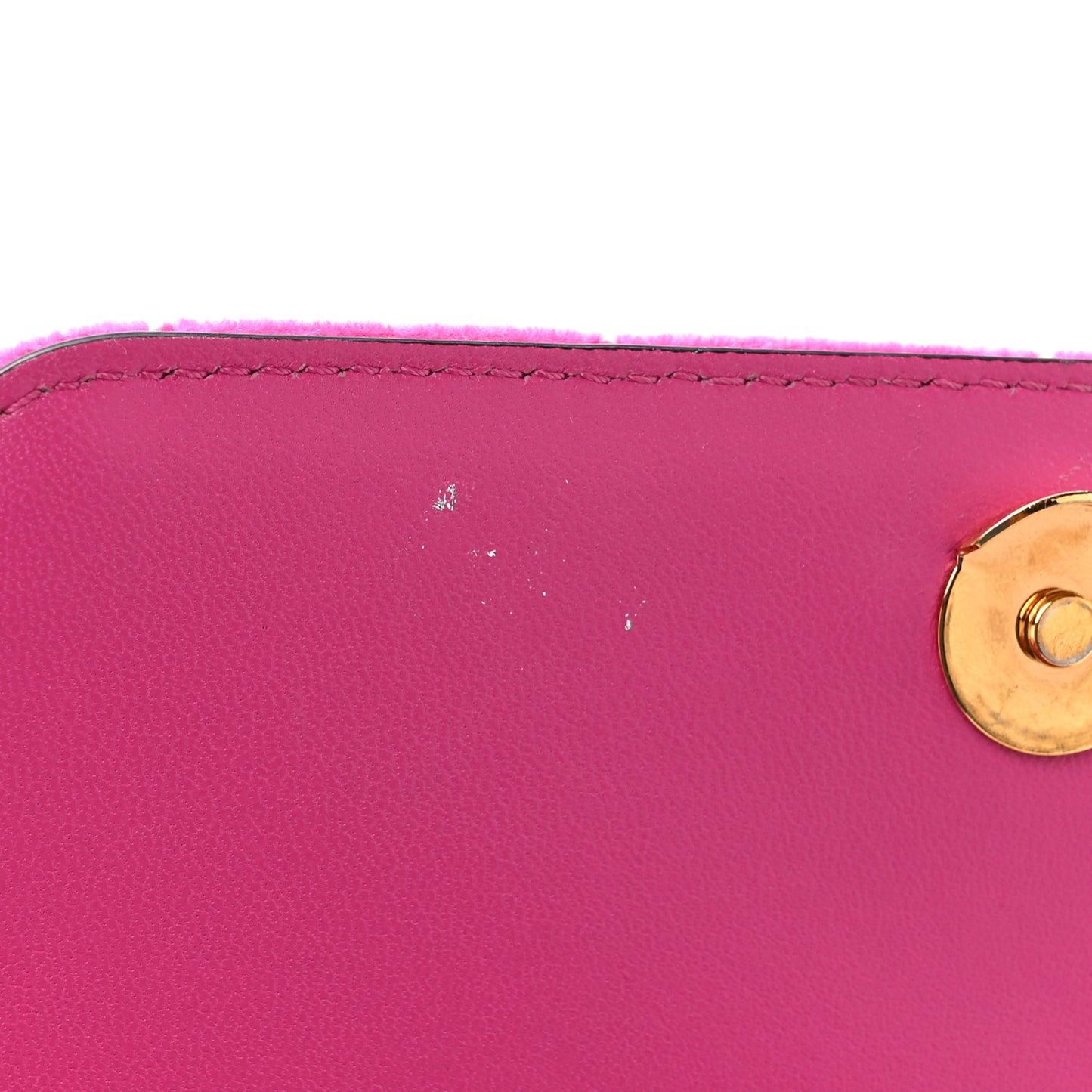 Velvet Quilted Medusa Chain Crossbody Pink