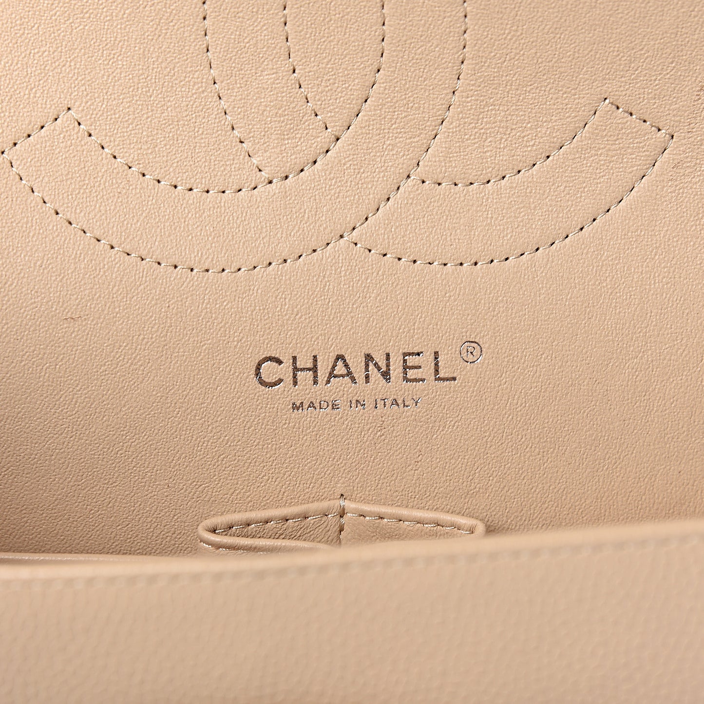 Caviar Quilted Jumbo Double Flap Beige Clair