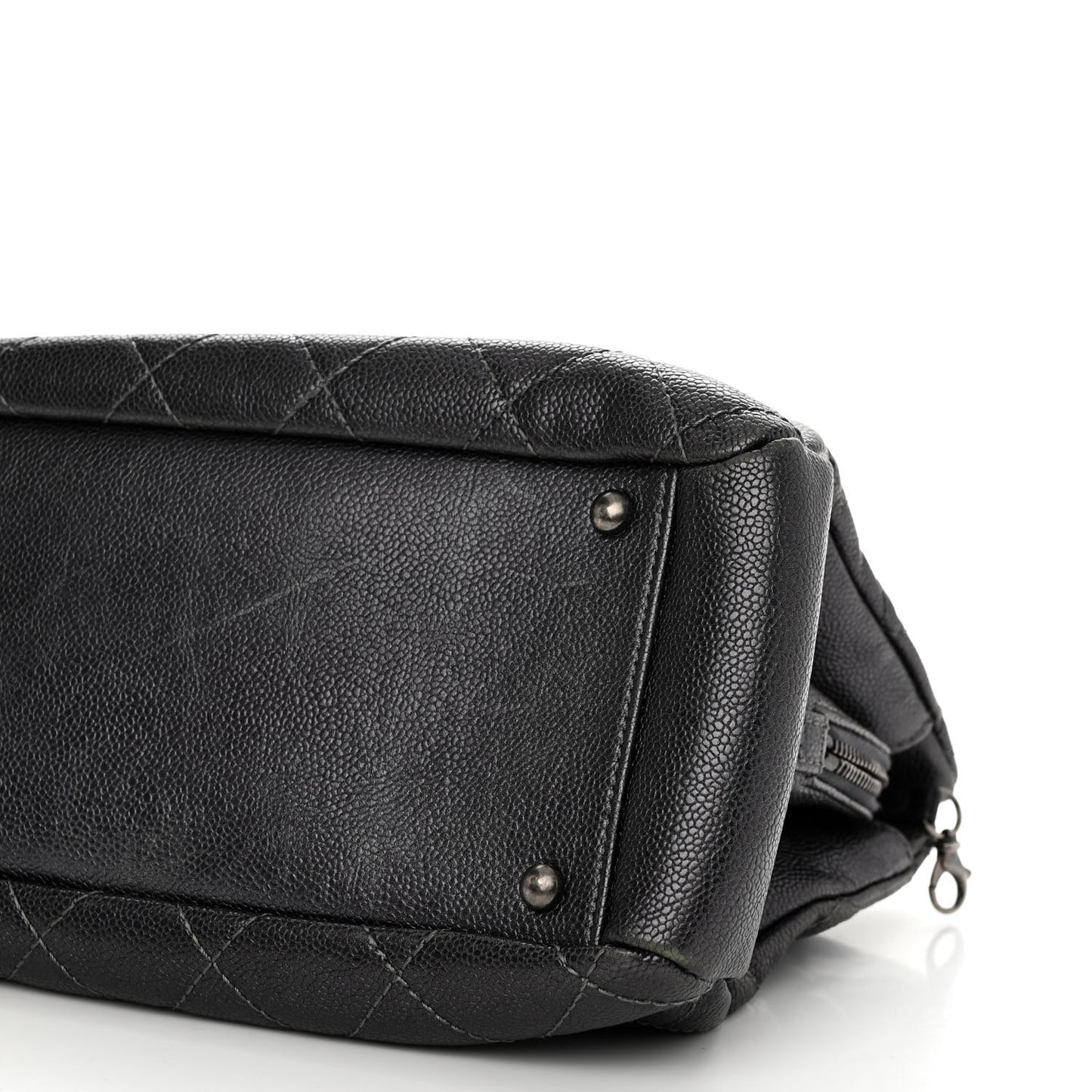 Iridescent Caviar Quilted Chic Shopping Tote Silver