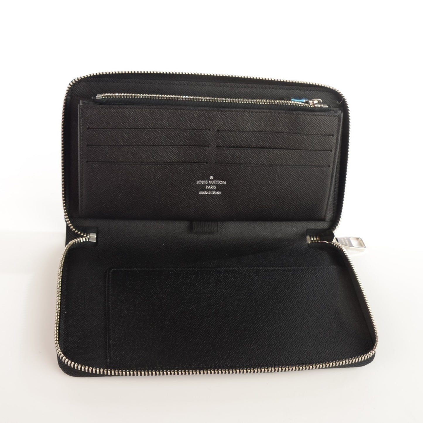 Damier Graphite Zippy Organizer Wallet