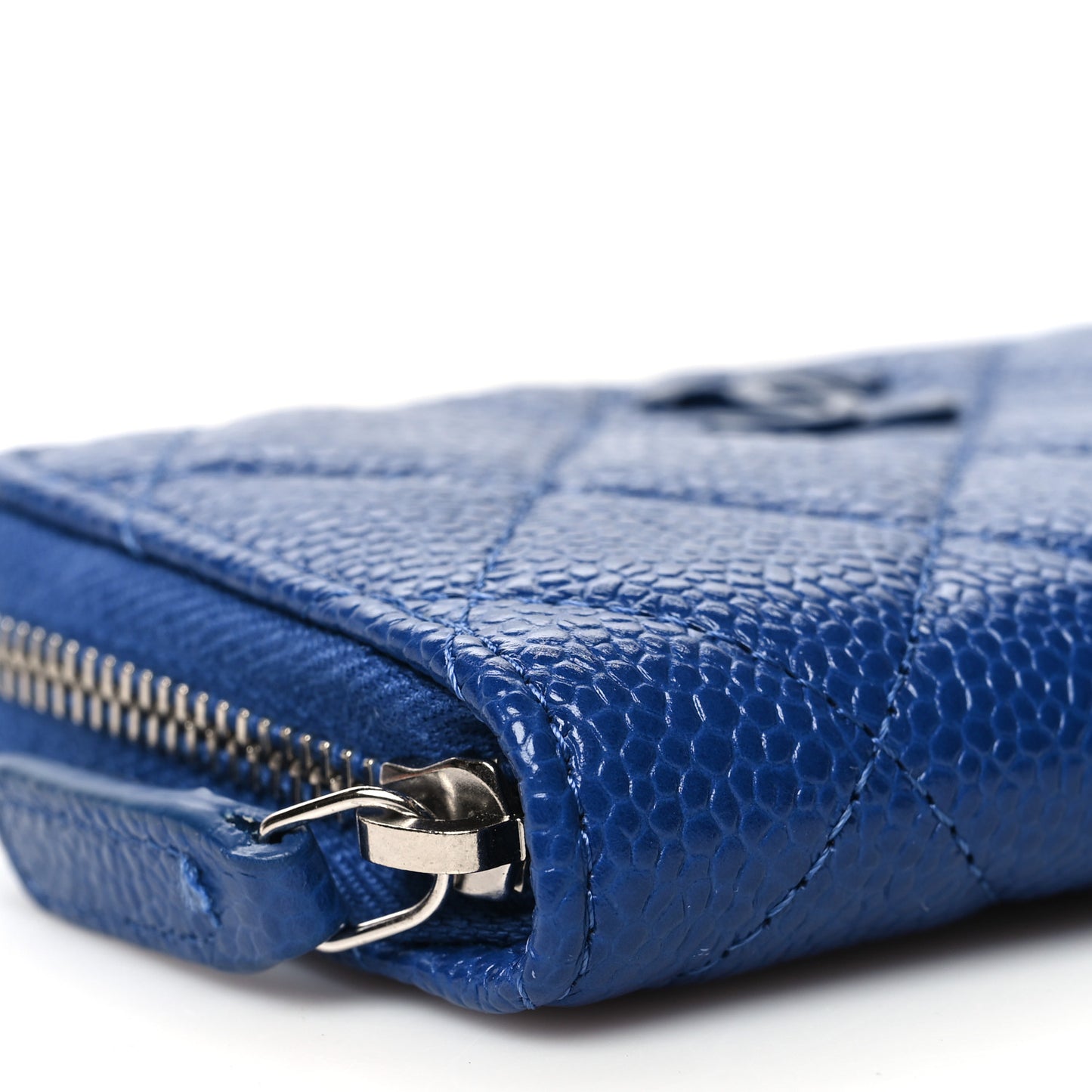 Caviar Quilted Incognito Zip Coin Purse Blue