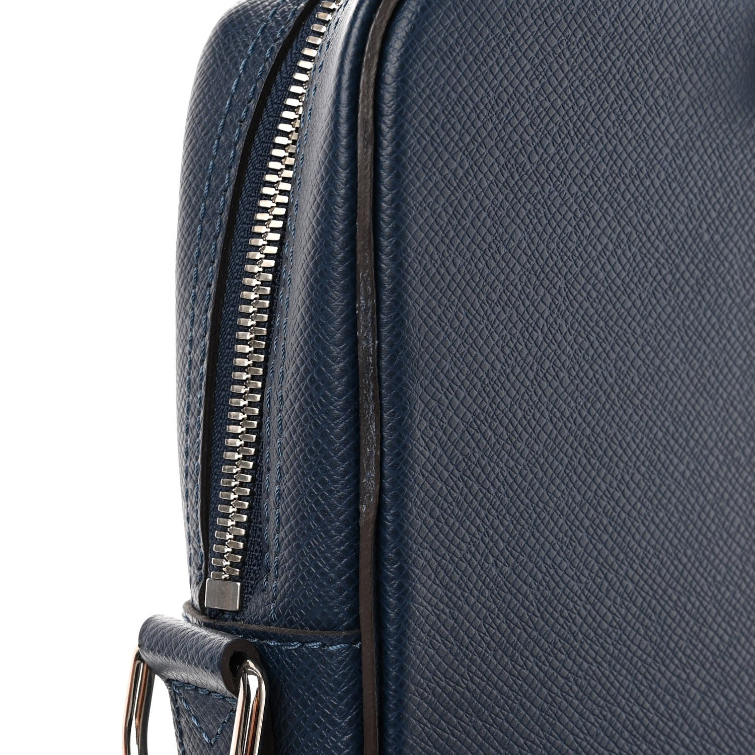 Louis Vuitton Taiga Porte-Documents Business MM Ocean 10 of 10