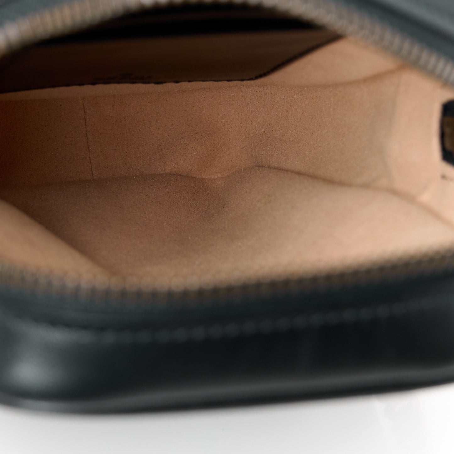 Calfskin Matelasse Mini GG Marmont Crossbody Bag Black