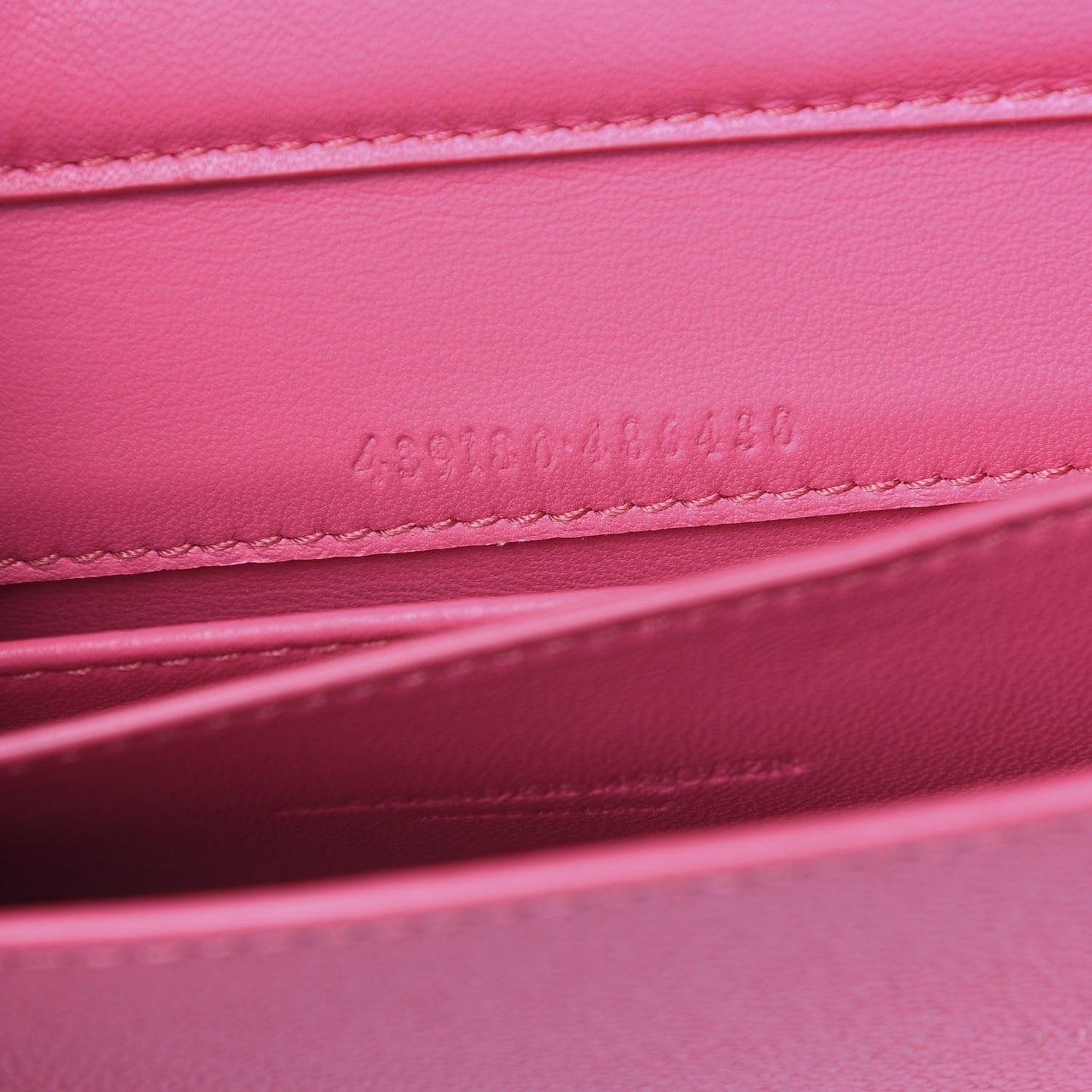 Calfskin Insignia Pouch Pink