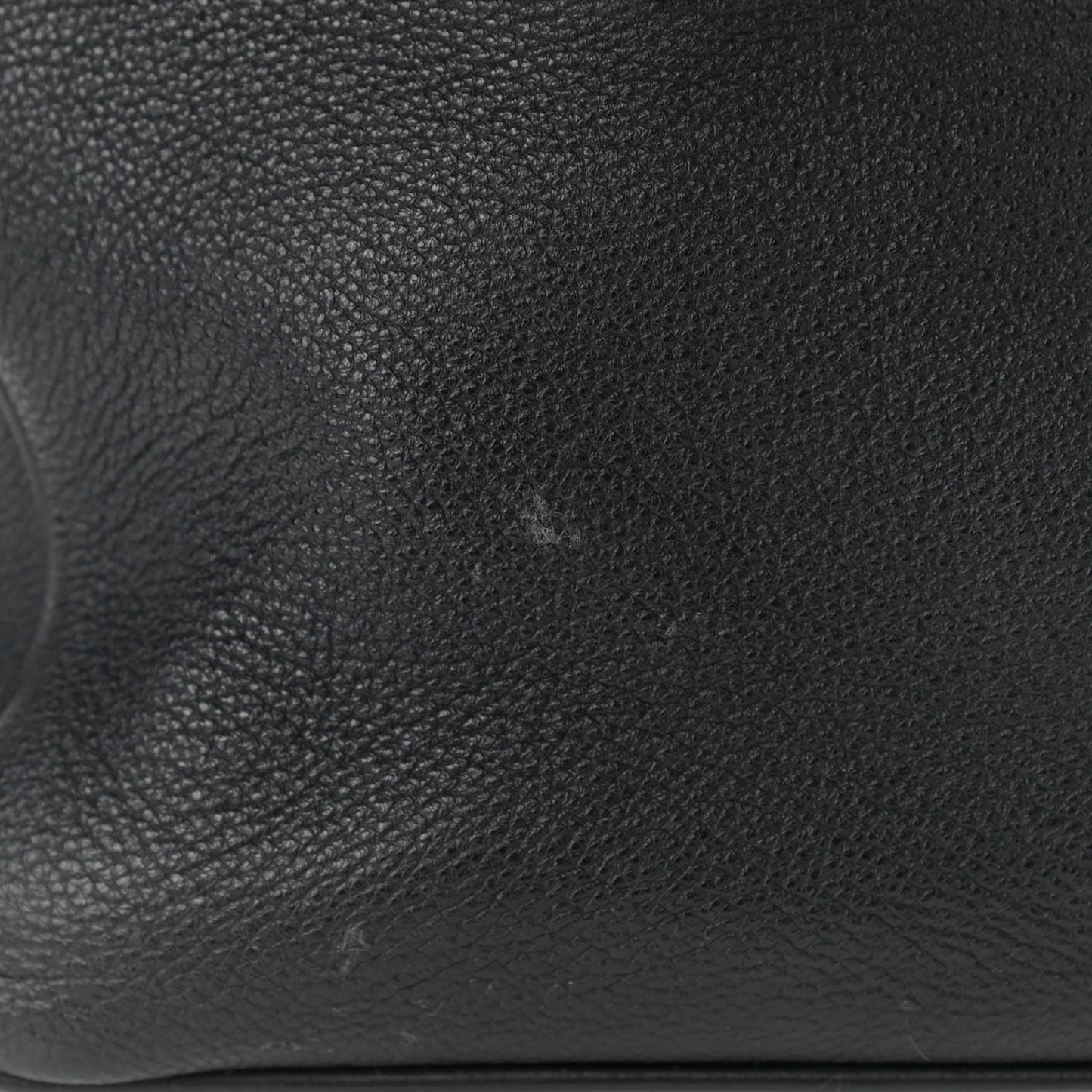 Veau Cachemire SC Bag MM Black