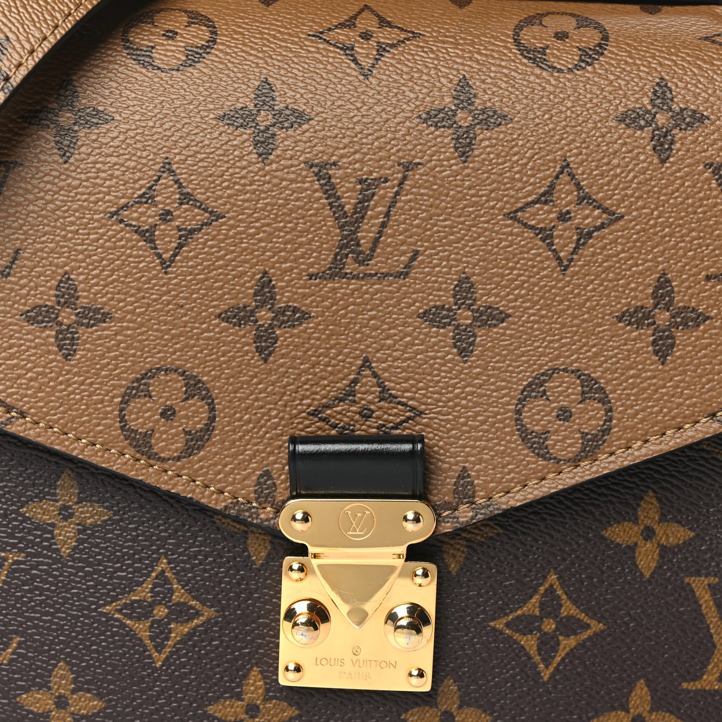 Reverse Monogram Pochette Metis