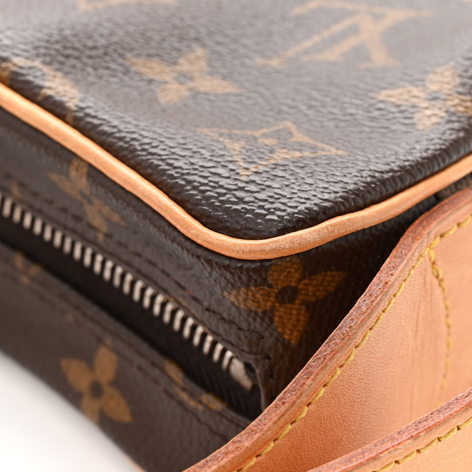 Louis Vuitton Monogram Croissant MM 10 of 15