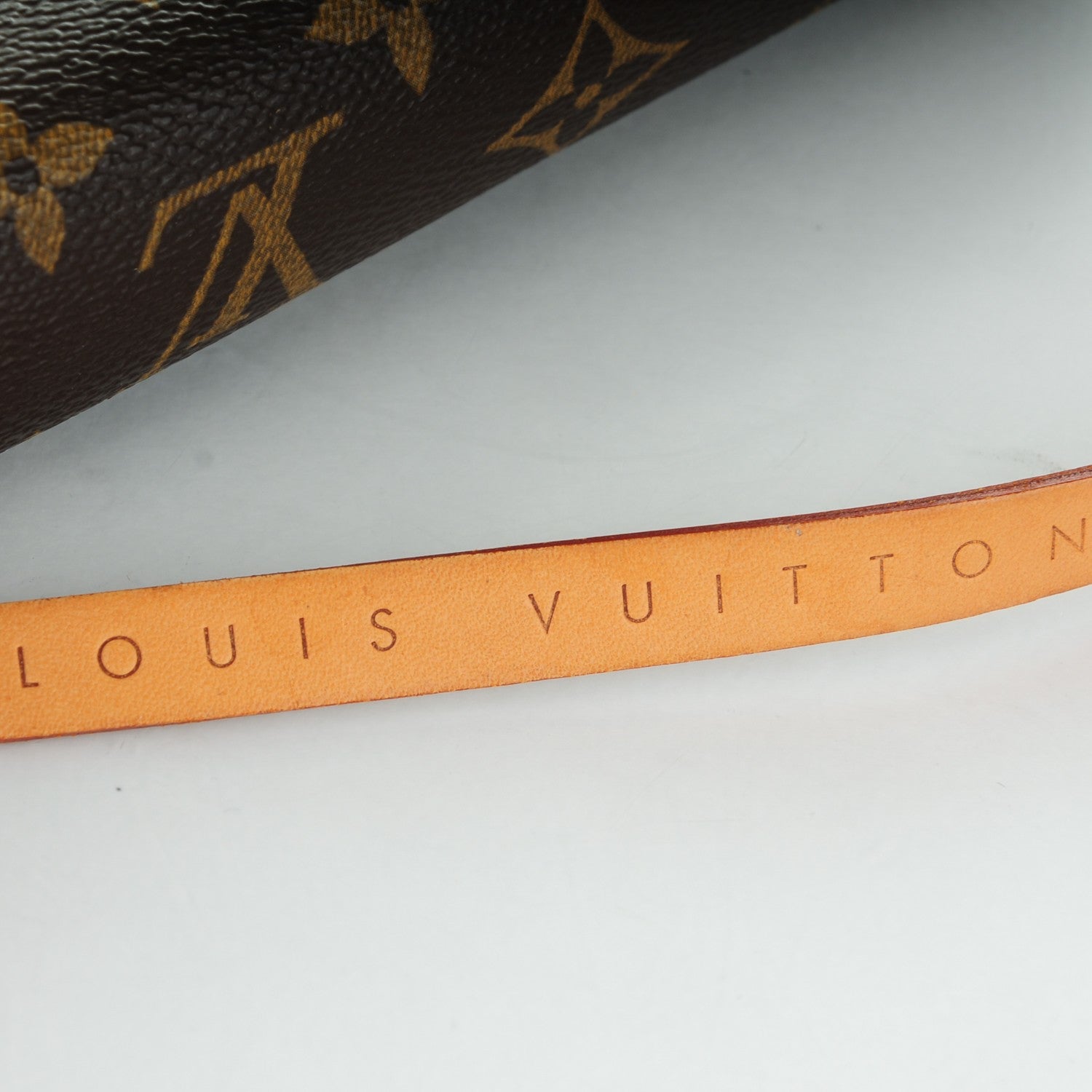 Louis Vuitton Monogram Pochette Florentine S 8 of 10