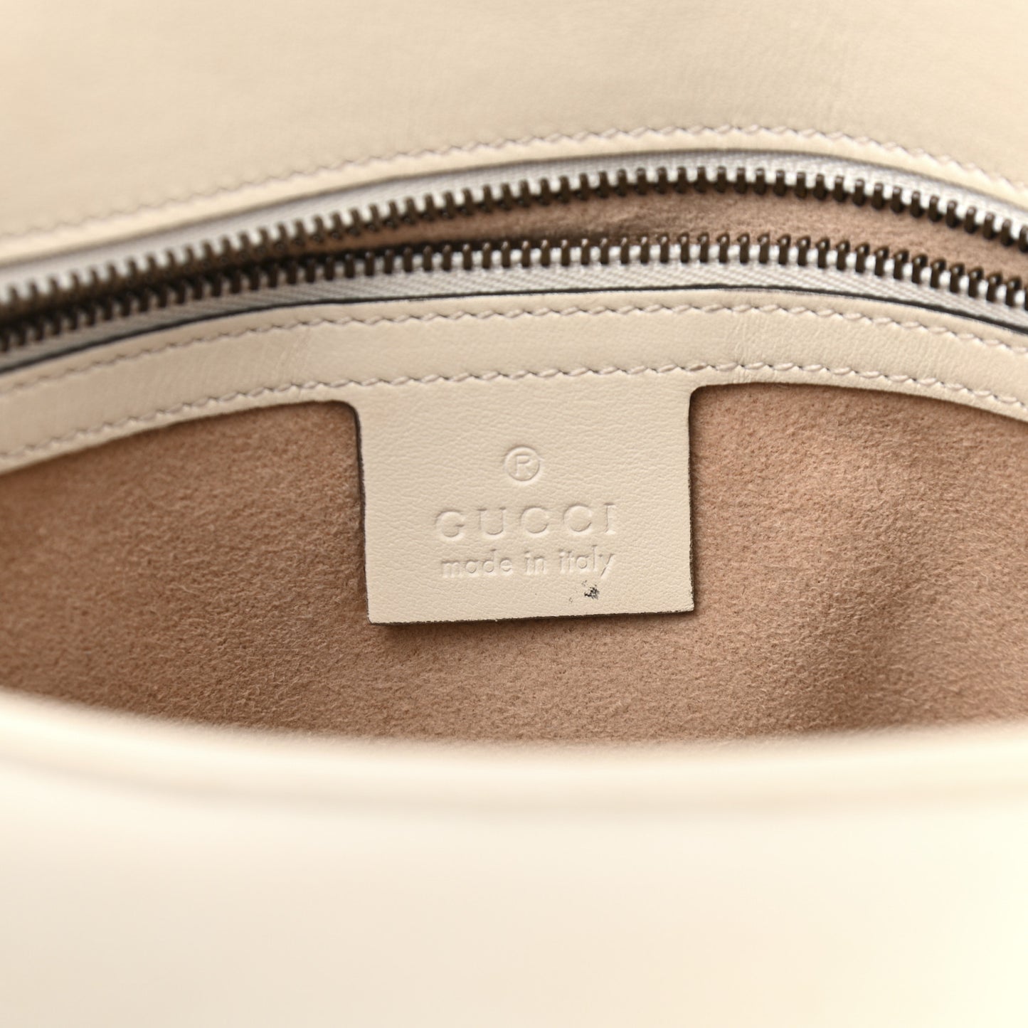 Calfskin Matelasse Small GG Marmont Shoulder Bag White