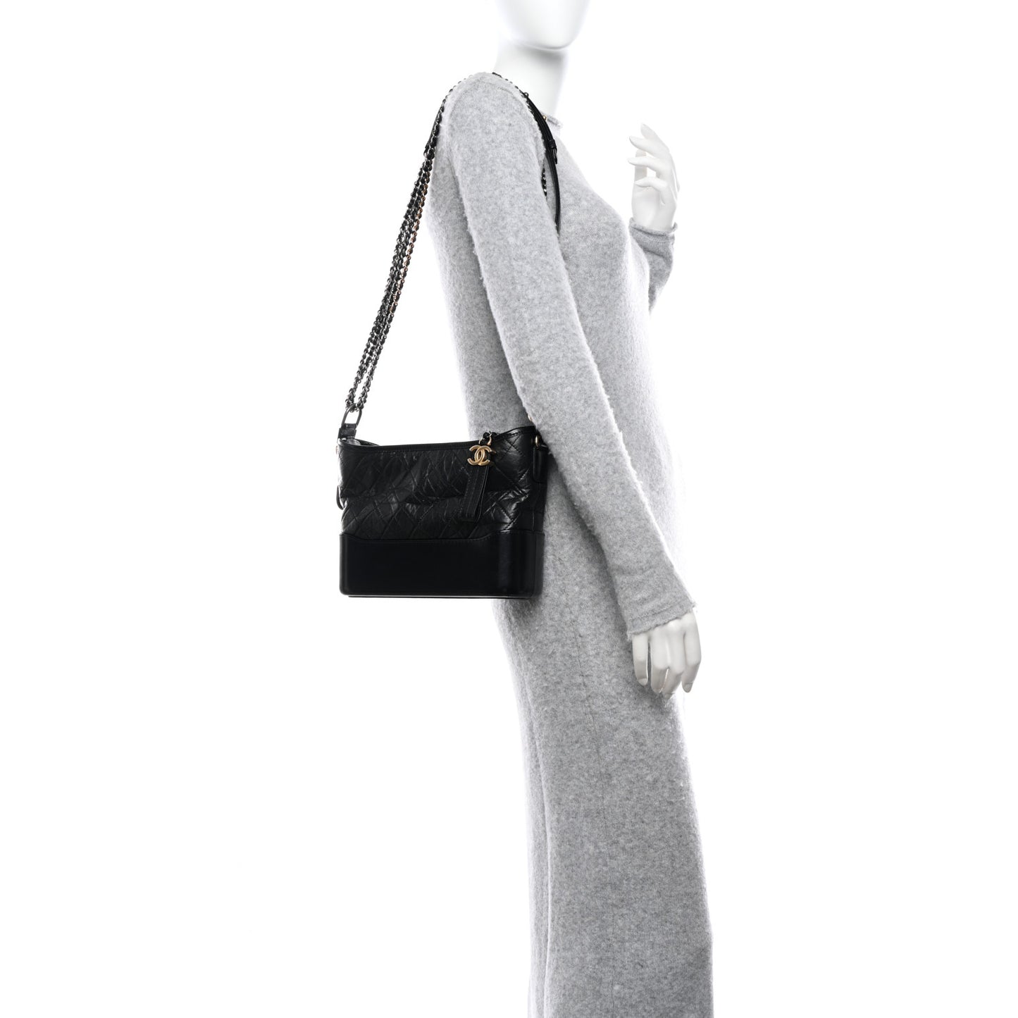 Aged Calfskin Quilted New Medium Gabrielle Hobo Black