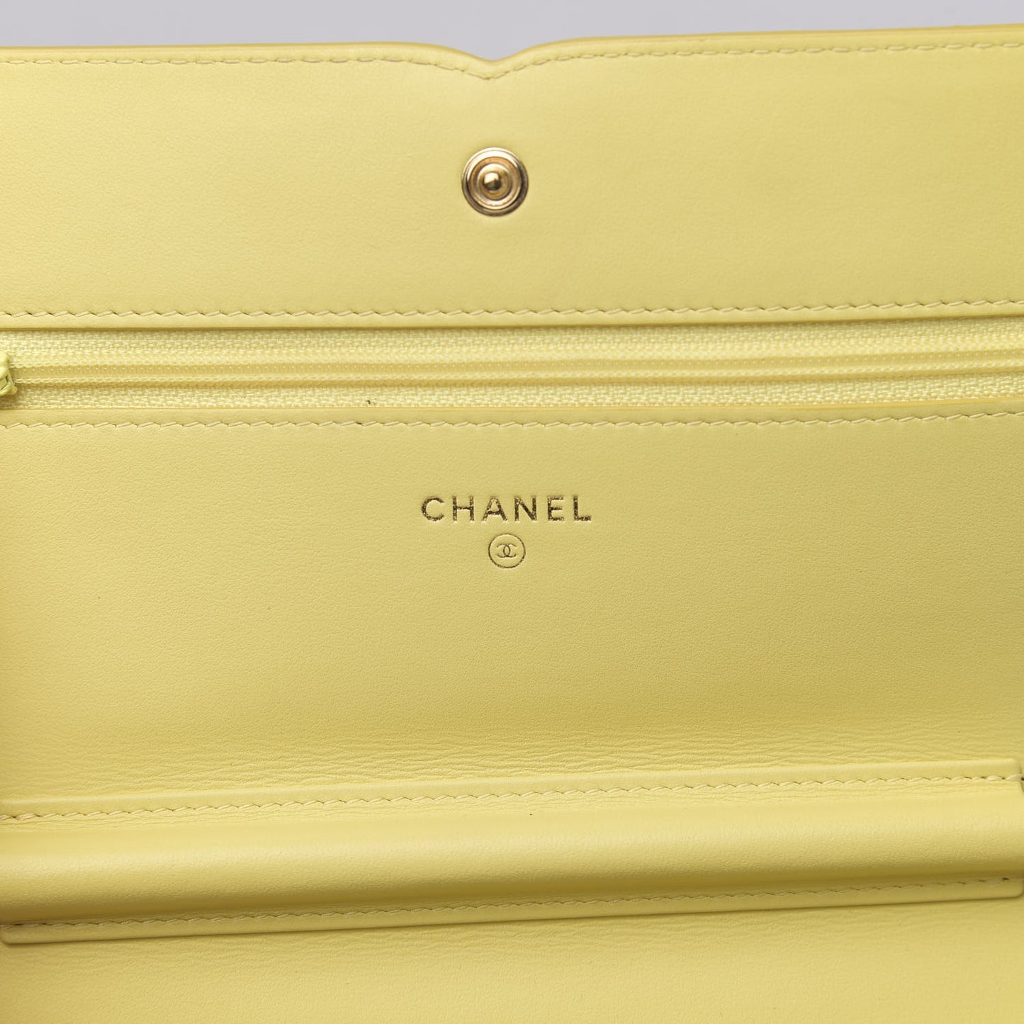 Caviar Quilted CC Filigree Wallet On Chain WOC Yellow
