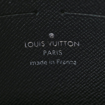 Louis Vuitton Damier Graphite 3D Pochette Voyage 6 of 6