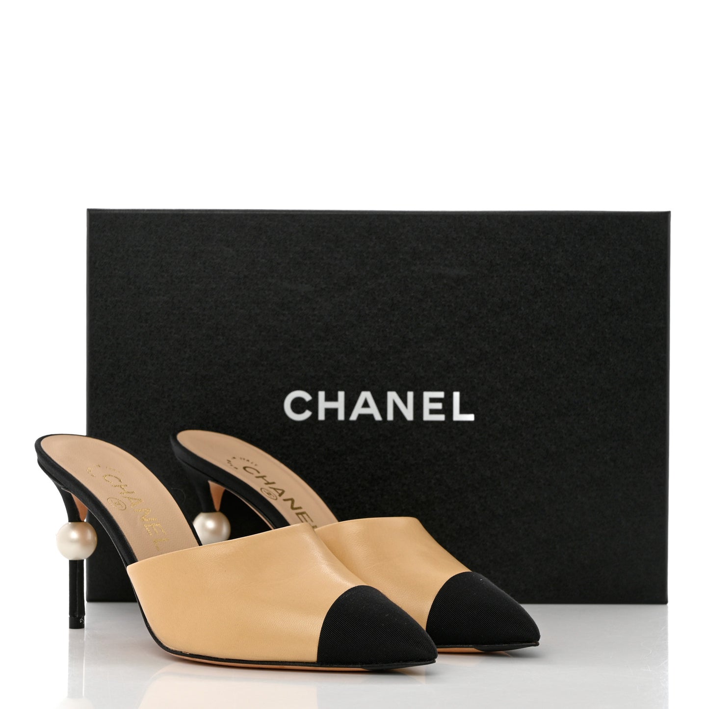 Goatskin Grosgrain Cap Toe Pearl Mule 36 Beige Black