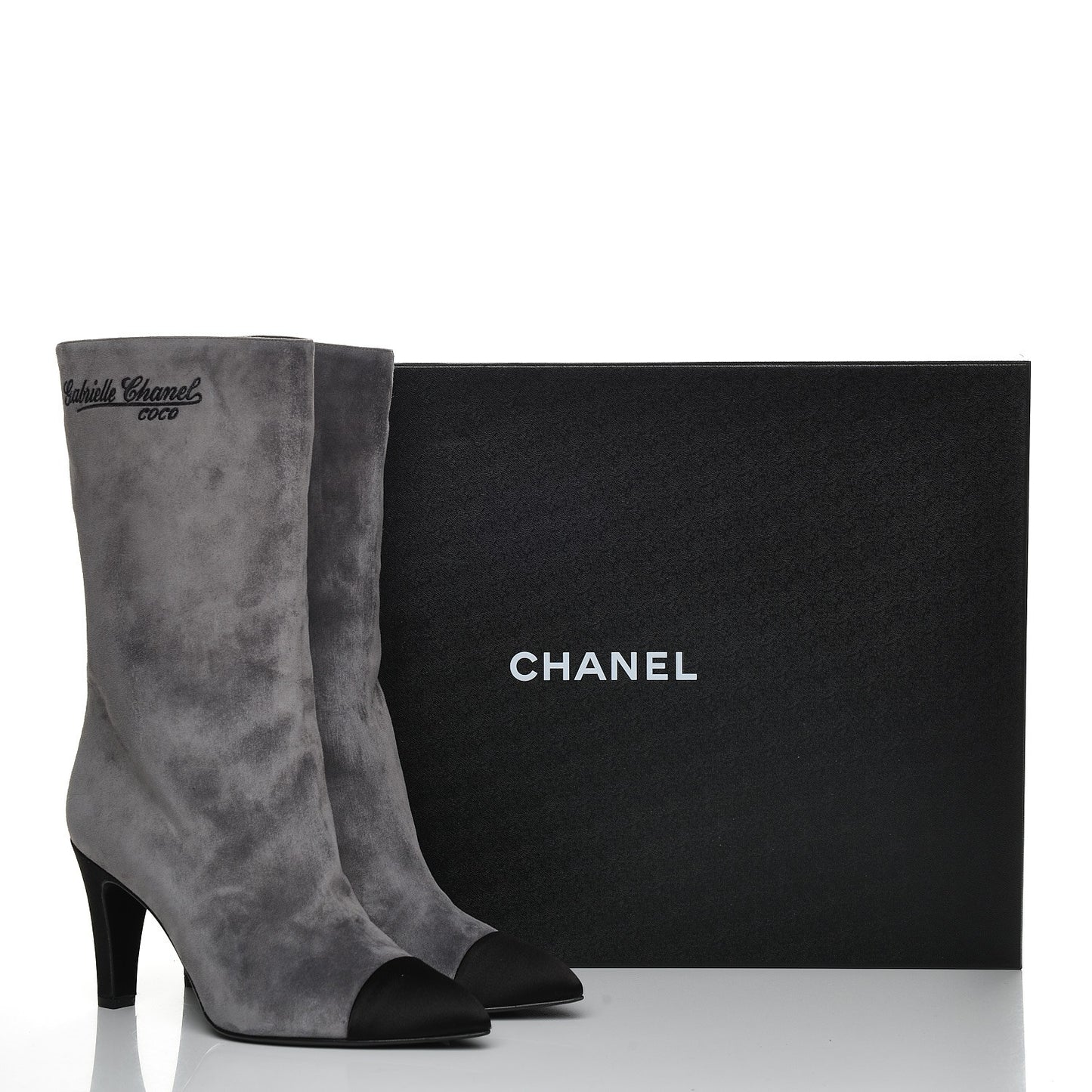 Suede Calfskin Satin Cap Toe Short Boots 39 Grey Black
