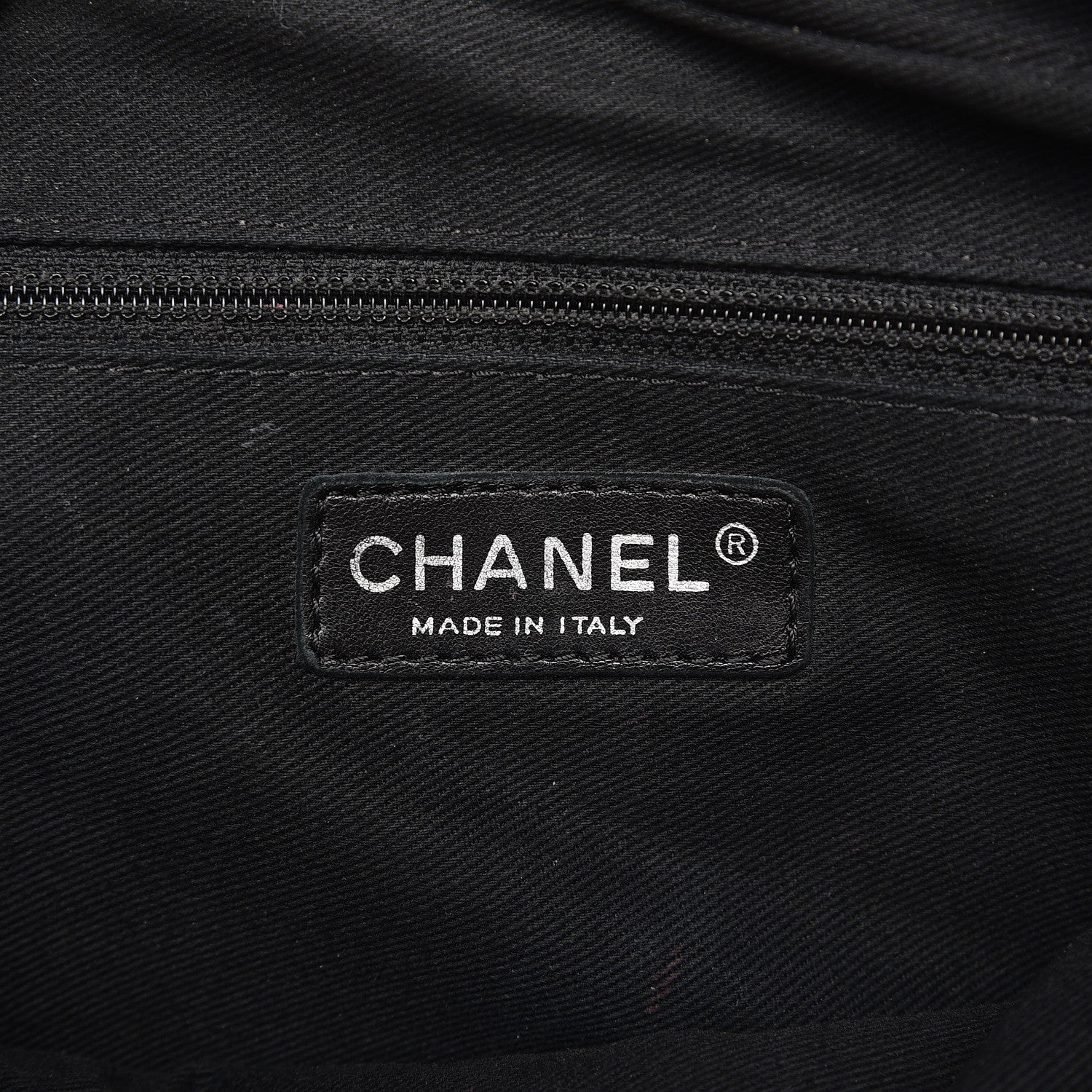 Chanel Iridescent Caviar Quilted Small Chic Flap Argent 9 of 13
