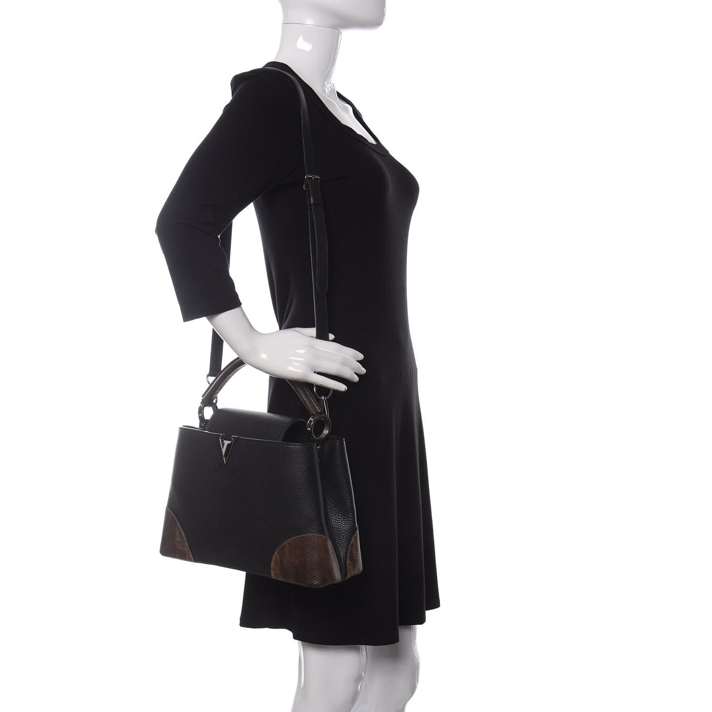 Taurillon Watersnake Capucines PM Black