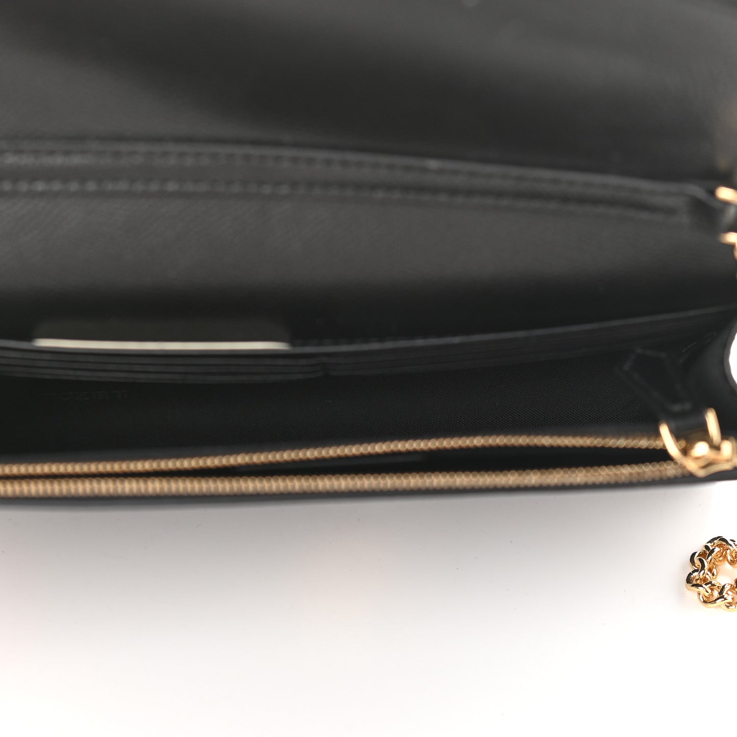 Vitello Cruise F is Fendi Medium Envelope Wallet on Chain Black