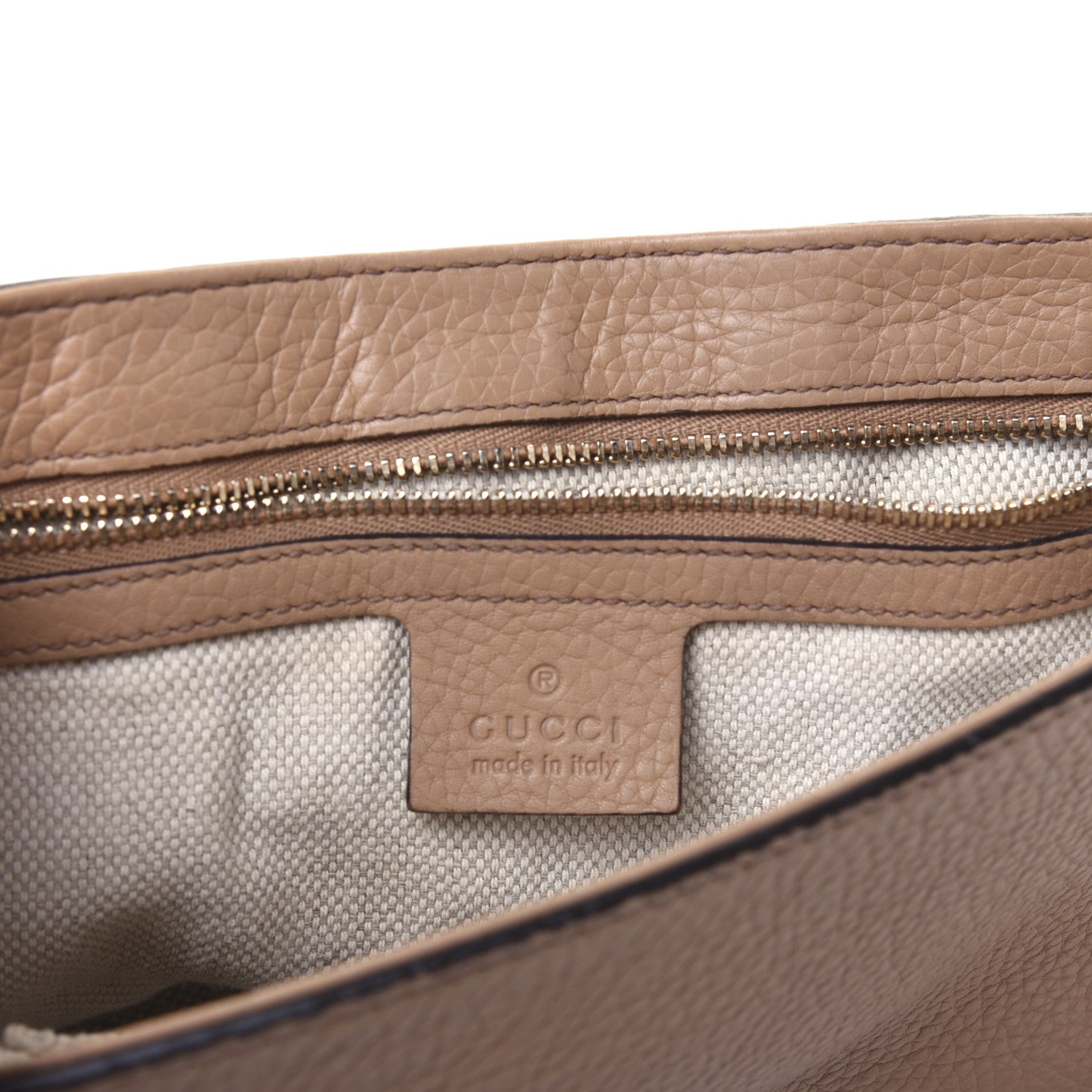 Gucci Pebbled Calfskin Medium Soho Flap Crossbody Camelia 9 of 23