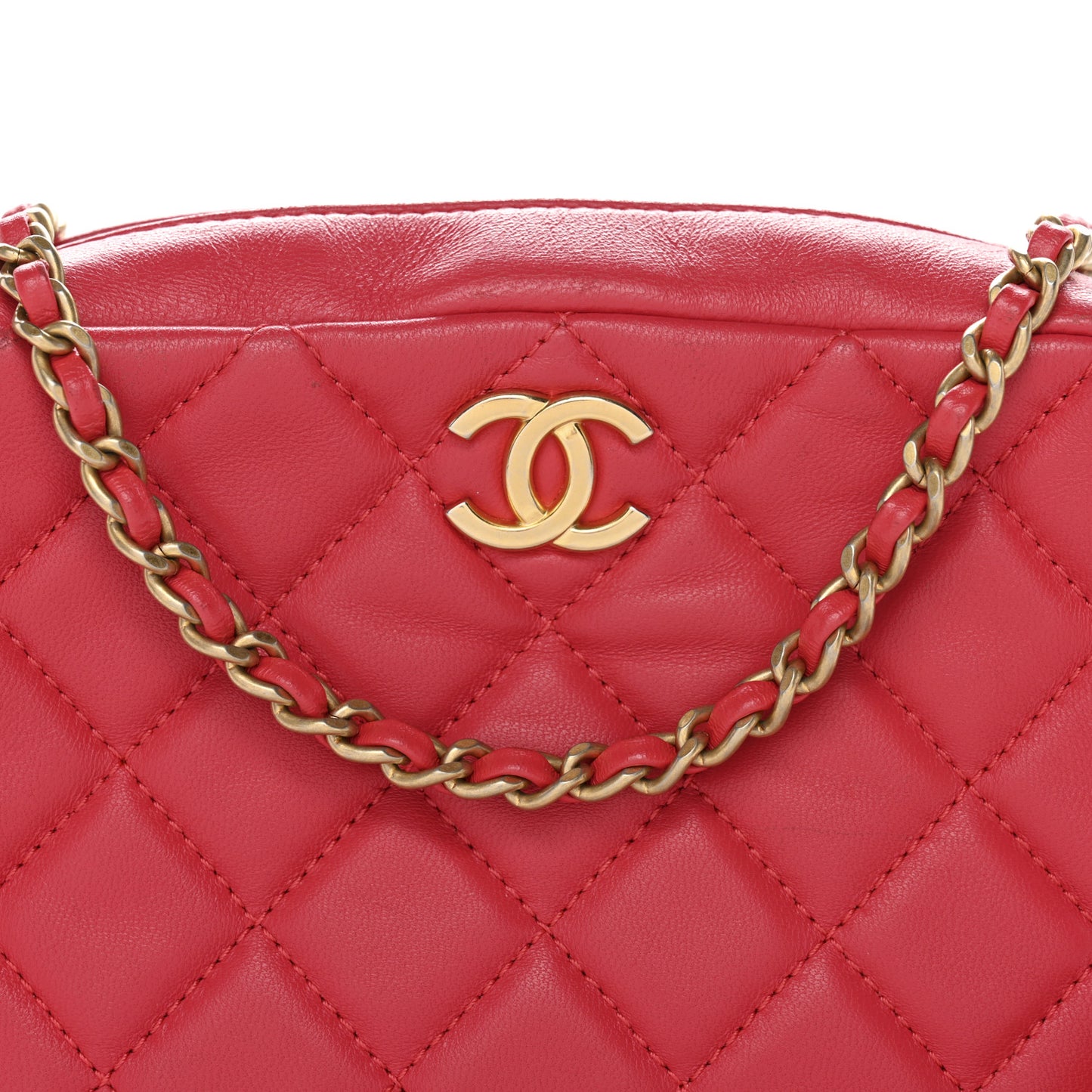 Lambskin Quilted CC Pearl Crush Camera Case Red