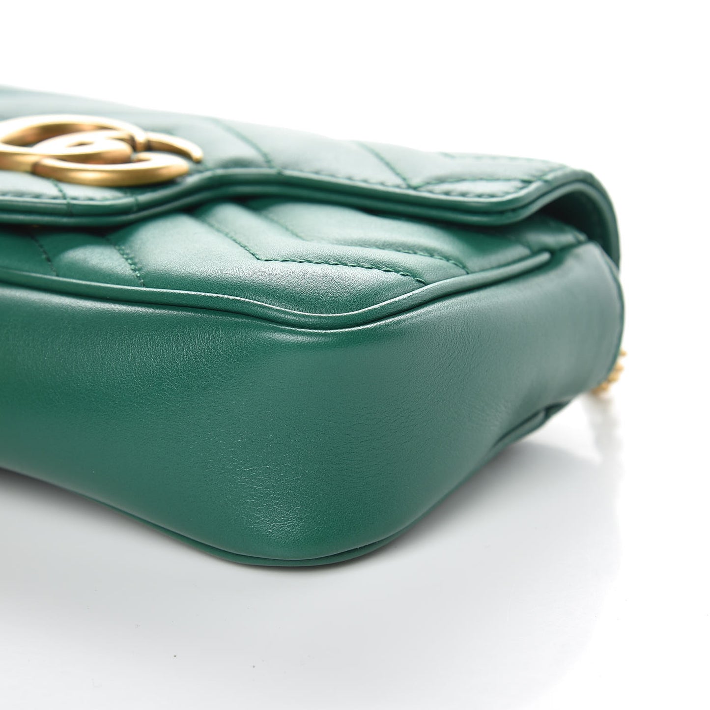 Calfskin Matelasse Super Mini GG Marmont Shoulder Bag Emerald Green