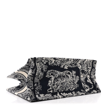 Christian Dior Canvas Embroidered Medium Dioriviera Toile De Jouy Reverse Book Tote Blue 4 of 11