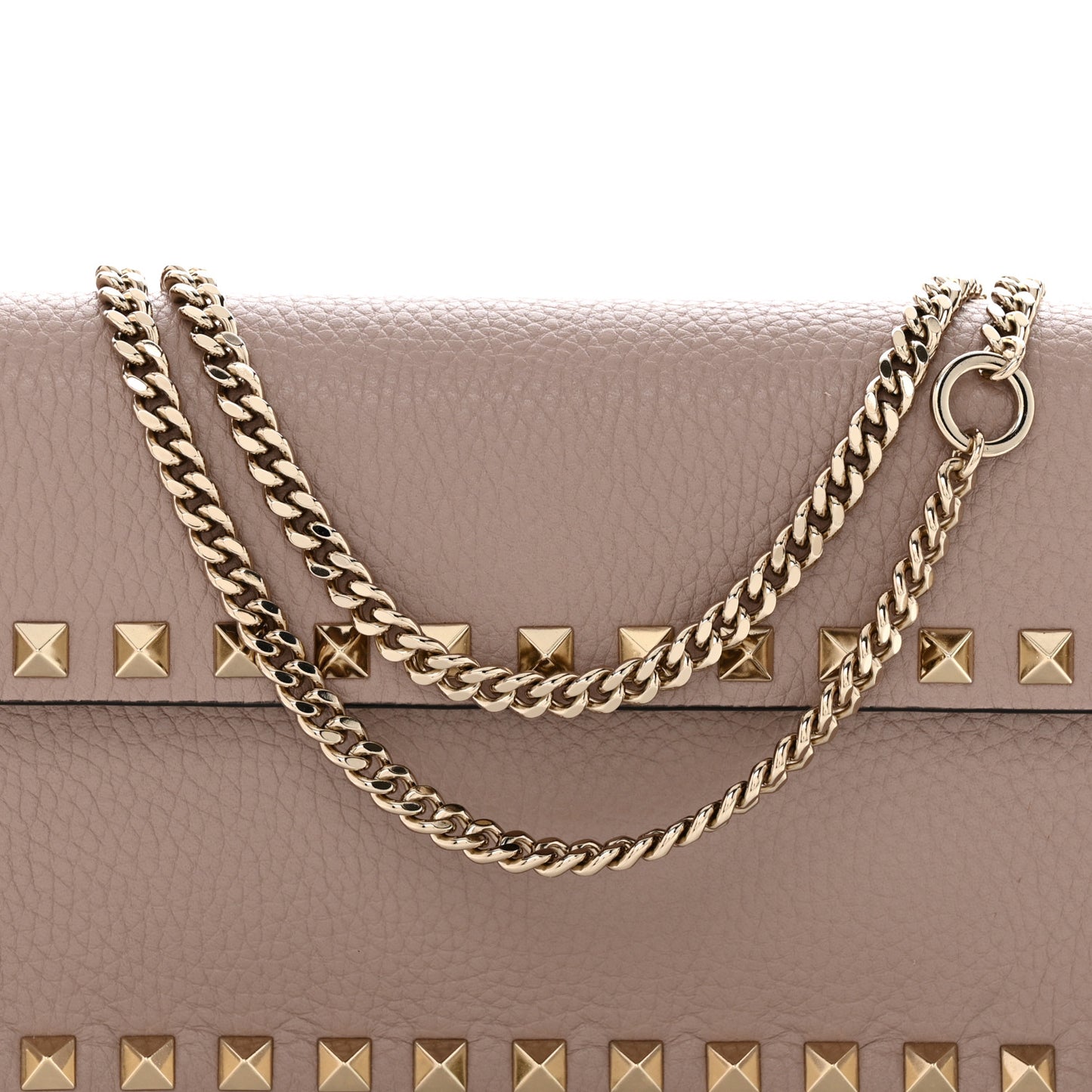 Pebbled Calfskin Rockstud Flap Wallet On Chain Poudre