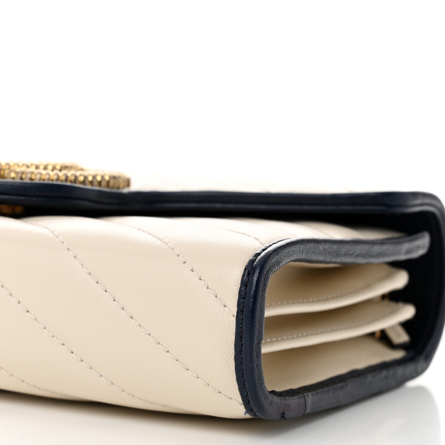 Gucci Vintage Effect Calfskin Matelasse Diagonal Torchon GG Marmont Chain Wallet Mystic White Blue Agata 9 of 10