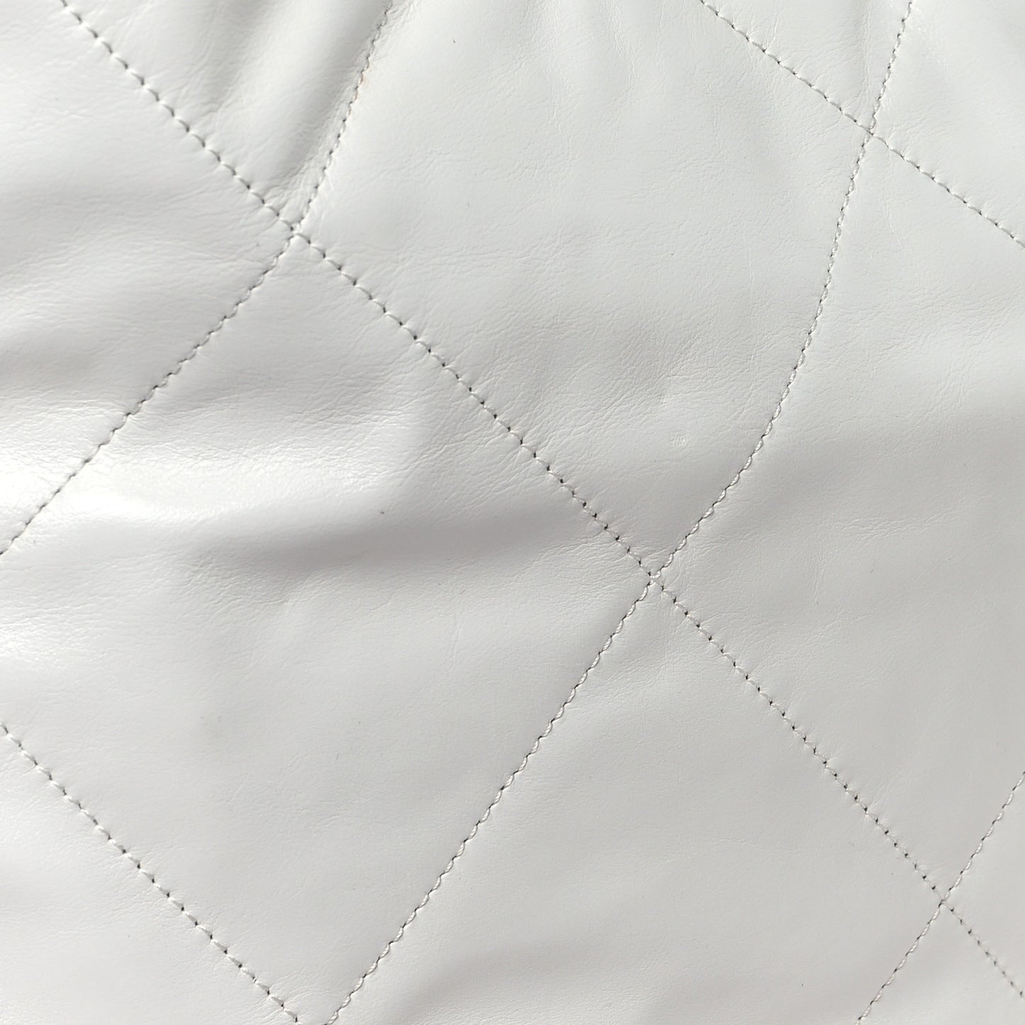 Shiny Calfskin Quilted Small Chanel 22 White