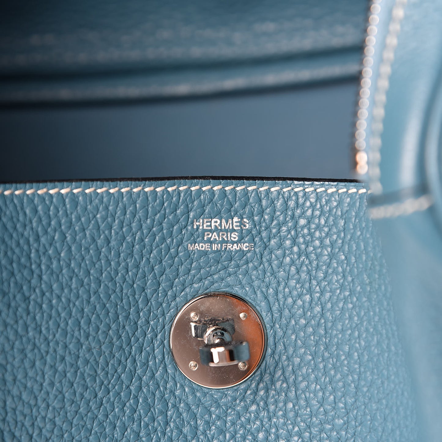 Taurillon Clemence Lindy 30 Blue Jean