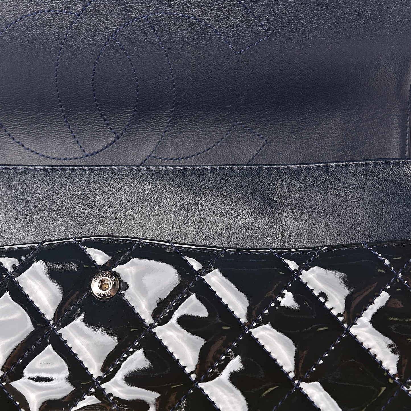 Patent Quilted 2.55 Reissue 227 Flap Dark Blue