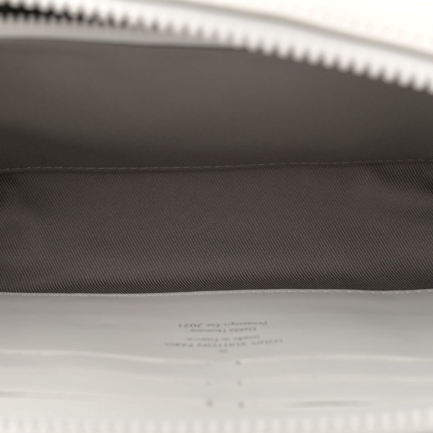 Louis Vuitton Taurillon Monogram LV Friends Soft Trunk Wallet White 5 of 10