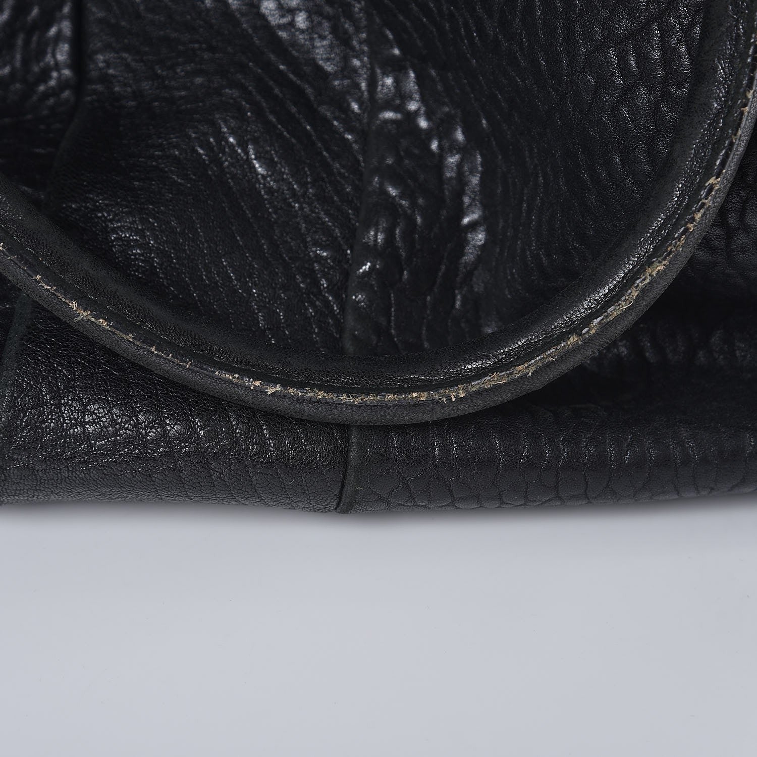 Saint Laurent Pebbled Lambskin Medium Easy Sac Black 11 of 23