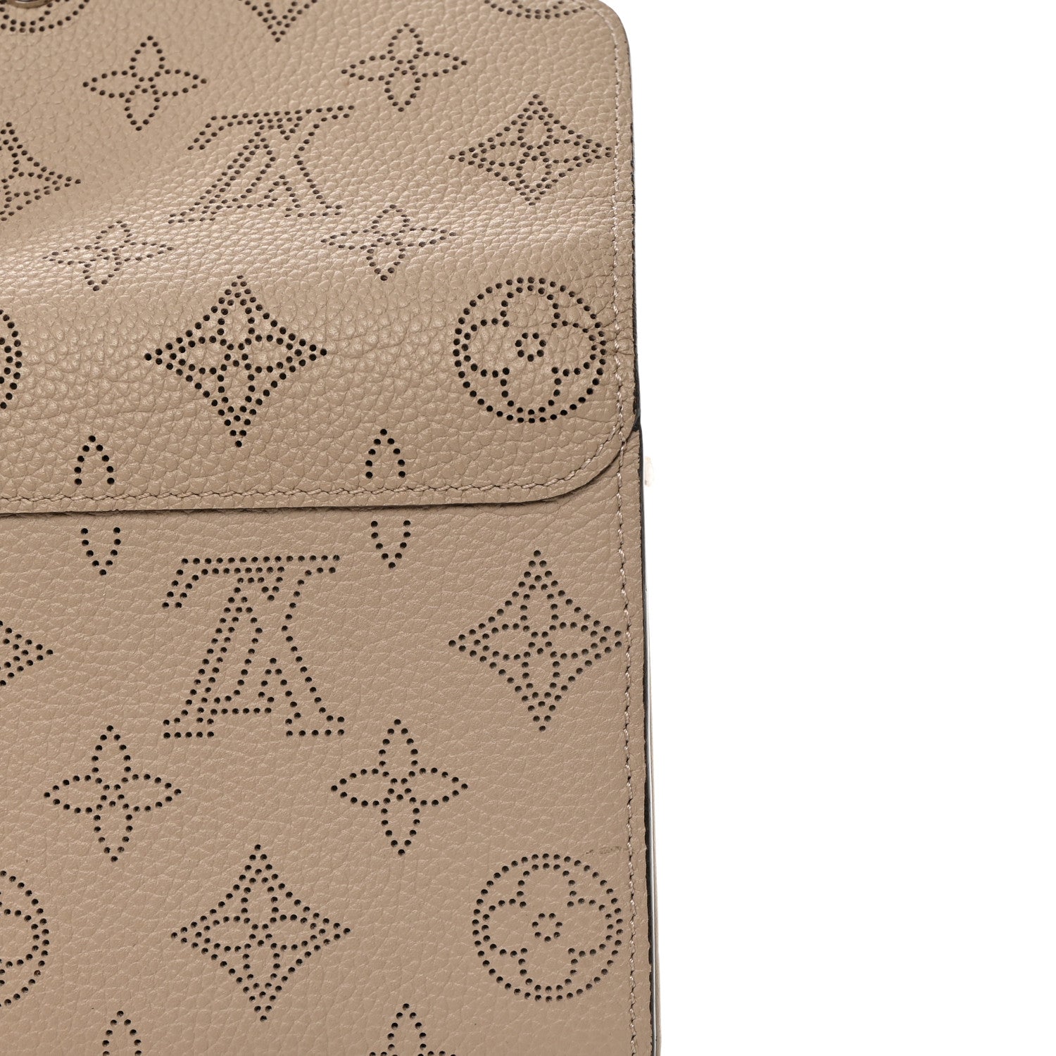 Louis Vuitton Mahina Iris Wallet Galet 8 of 10